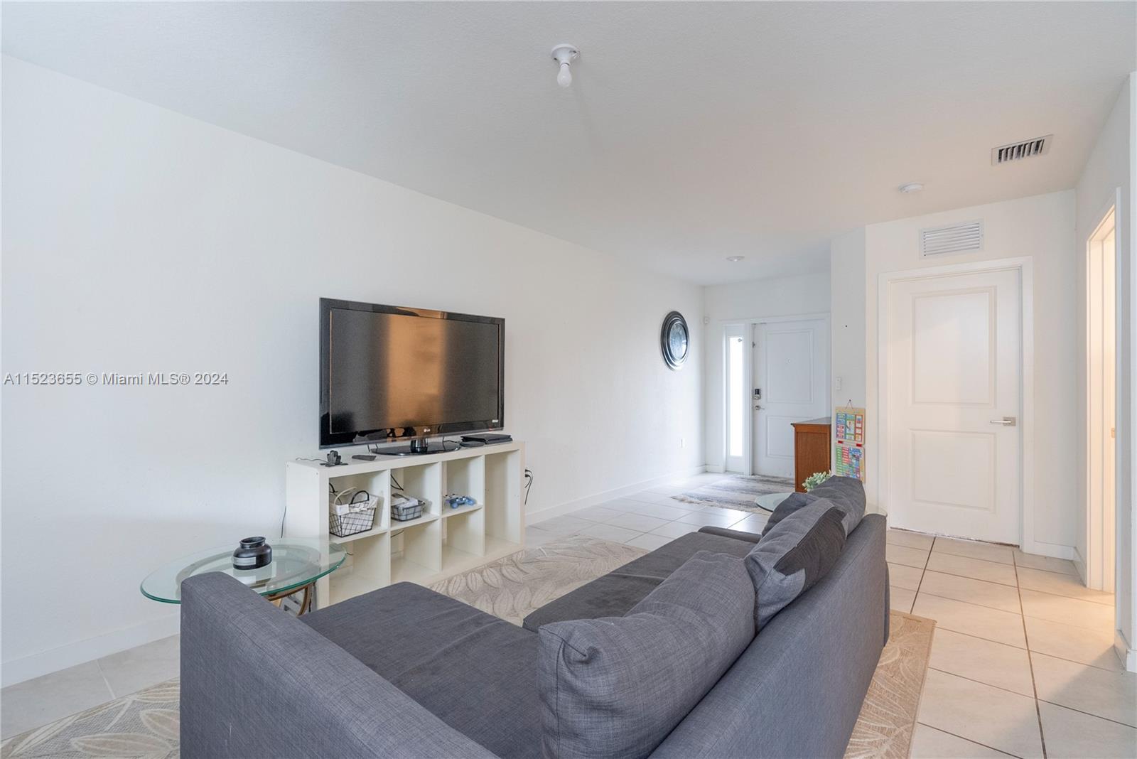 495 NE 5th Way 495, Florida City, Florida 33034, 3 Bedrooms Bedrooms, ,3 BathroomsBathrooms,Residential,For Sale,495 NE 5th Way 495,A11523655