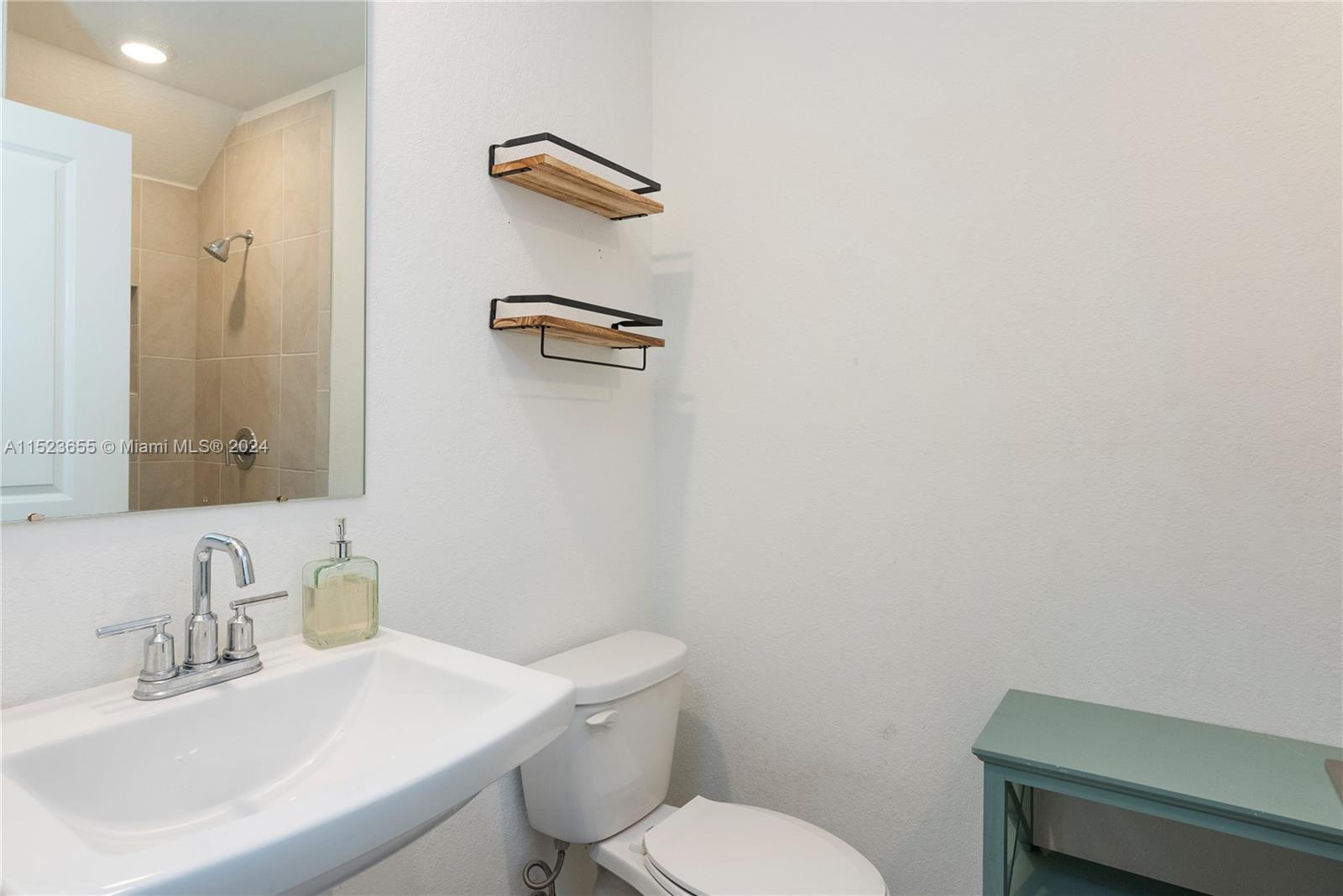 495 NE 5th Way 495, Florida City, Florida 33034, 3 Bedrooms Bedrooms, ,3 BathroomsBathrooms,Residential,For Sale,495 NE 5th Way 495,A11523655