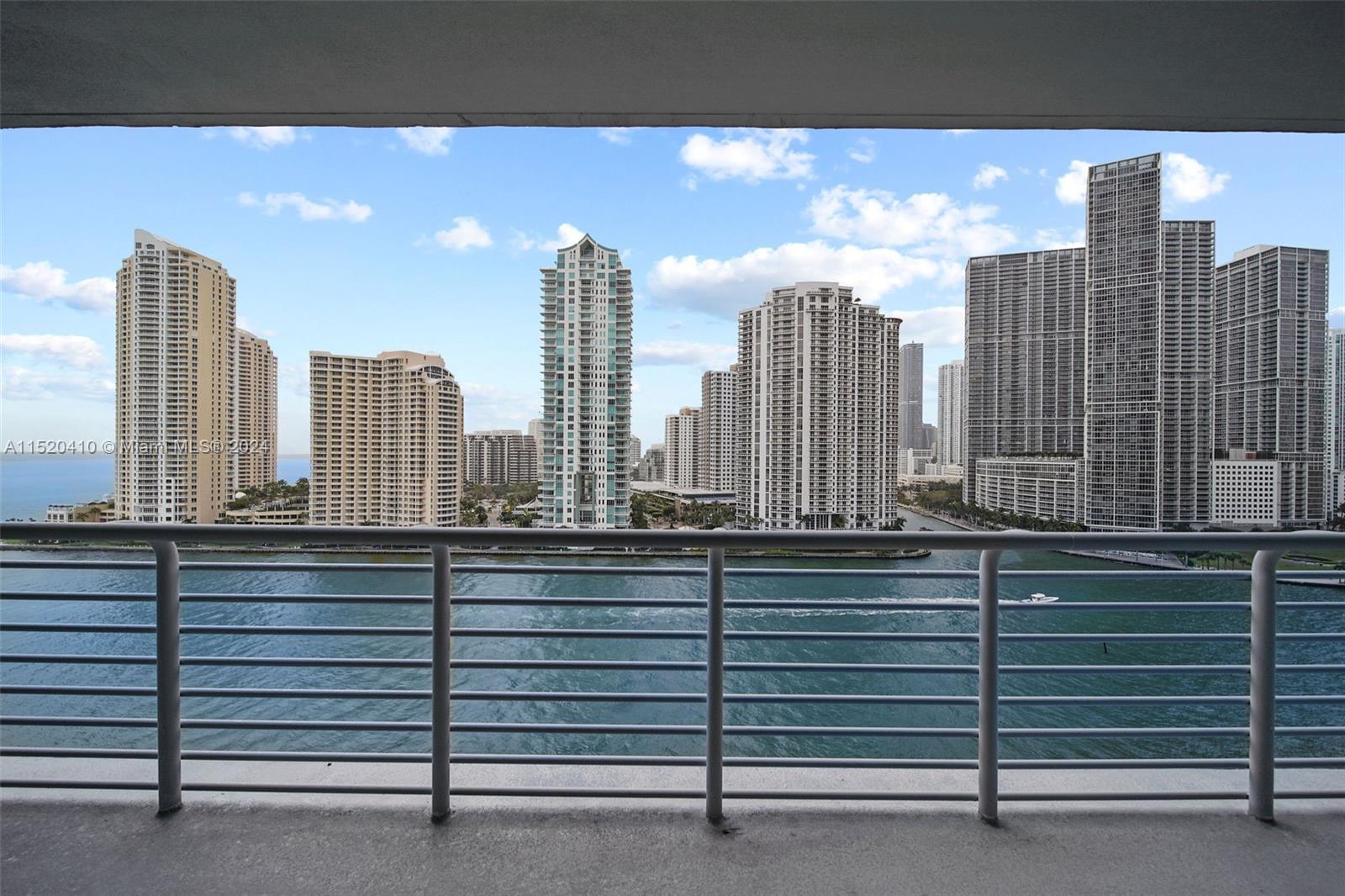 325 Biscayne Blvd, Miami, FL, 33131 United States, 2 Bedrooms Bedrooms, ,2 BathroomsBathrooms,Residential,For Sale,Biscayne Blvd,A11520410