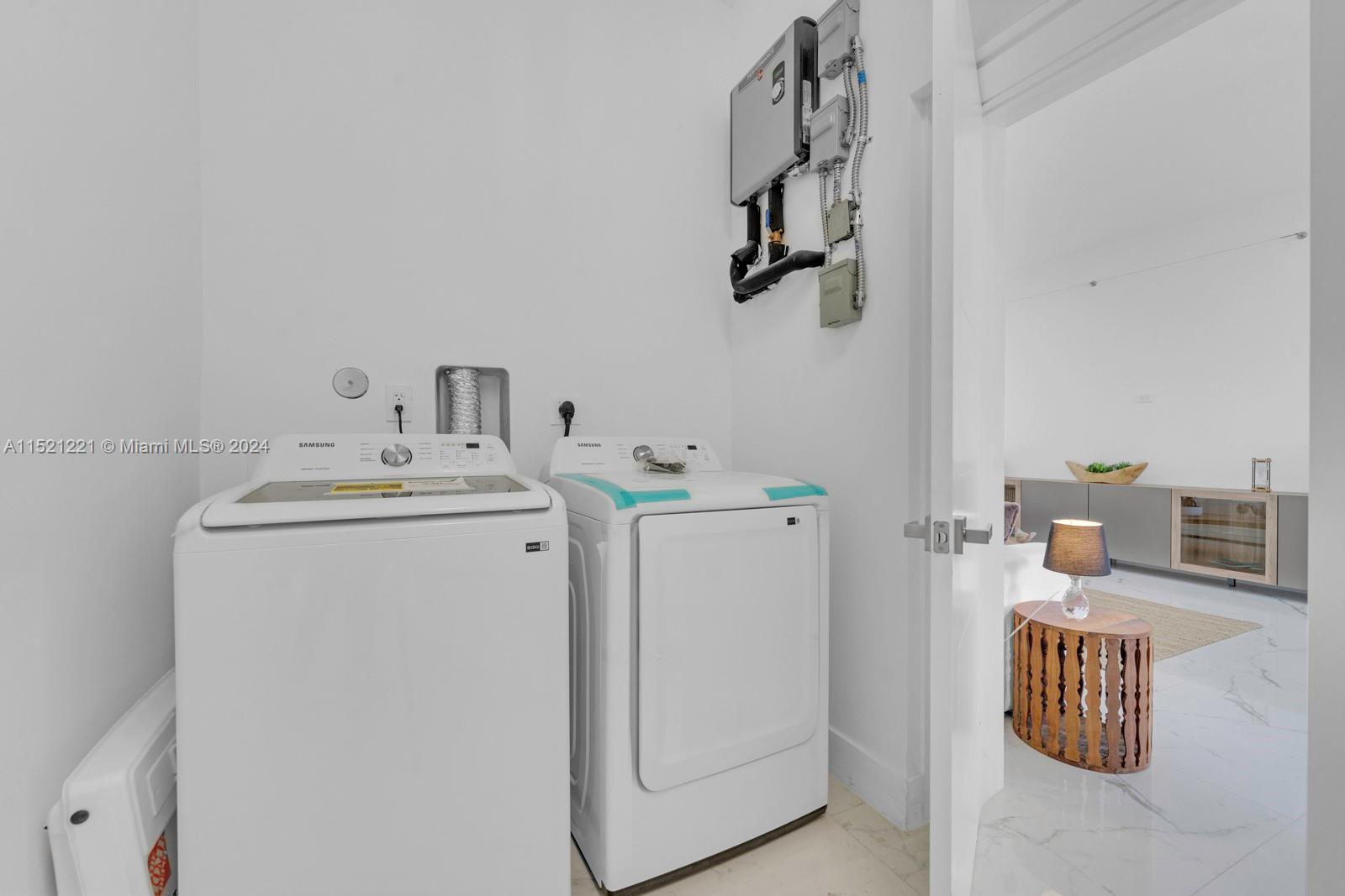 2356 SW 11th St, Miami, Florida 33135, 5 Bedrooms Bedrooms, ,4 BathroomsBathrooms,Residential,For Sale,2356 SW 11th St,A11521221