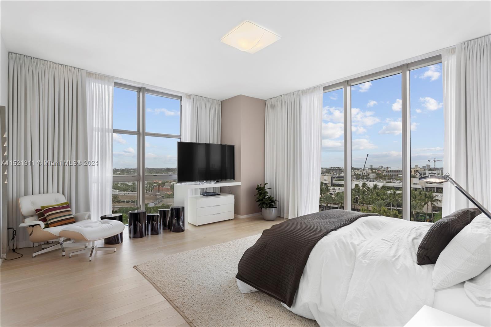 9705 Collins Ave, Bal Harbour, FL, 33154 United States, 2 Bedrooms Bedrooms, ,2 BathroomsBathrooms,Residential,For Sale,Collins Ave,A11521311