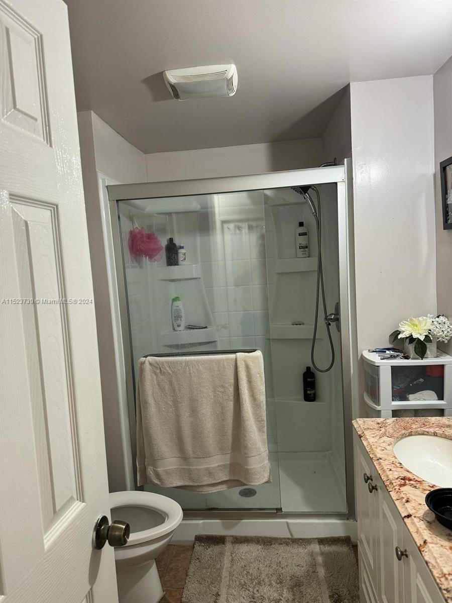 115 N Lone Pine Dr Hallandale, Pembroke Park, Florida 33009, 2 Bedrooms Bedrooms, ,2 BathroomsBathrooms,Residential,For Sale,115 N Lone Pine Dr Hallandale,A11523739