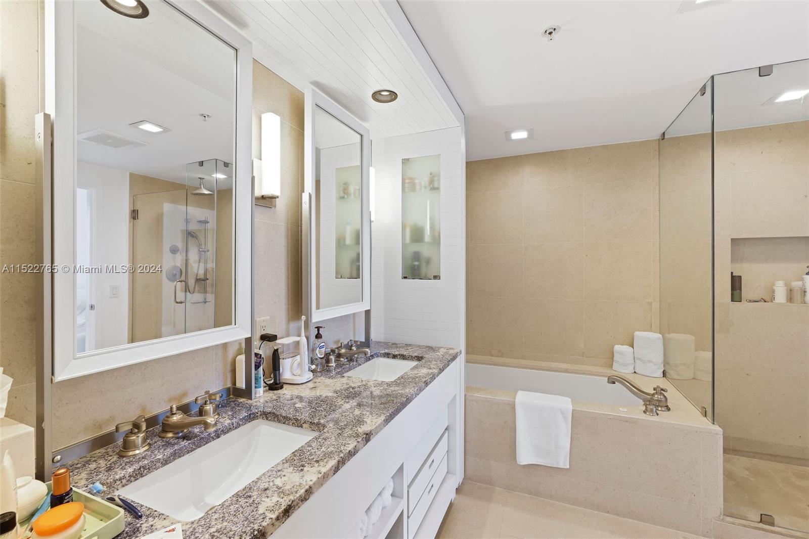 6899 Collins Ave 1810, Miami Beach, Florida 33141, 2 Bedrooms Bedrooms, ,2 BathroomsBathrooms,Residentiallease,For Rent,6899 Collins Ave 1810,A11522765