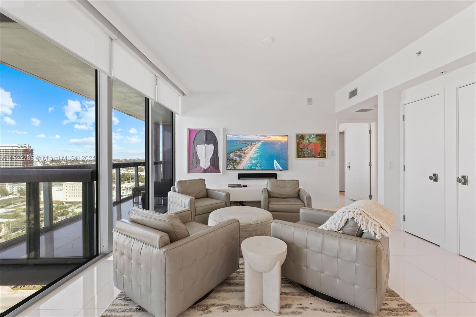 6899 Collins Ave 1810, Miami Beach, Florida 33141, 2 Bedrooms Bedrooms, ,2 BathroomsBathrooms,Residentiallease,For Rent,6899 Collins Ave 1810,A11522765