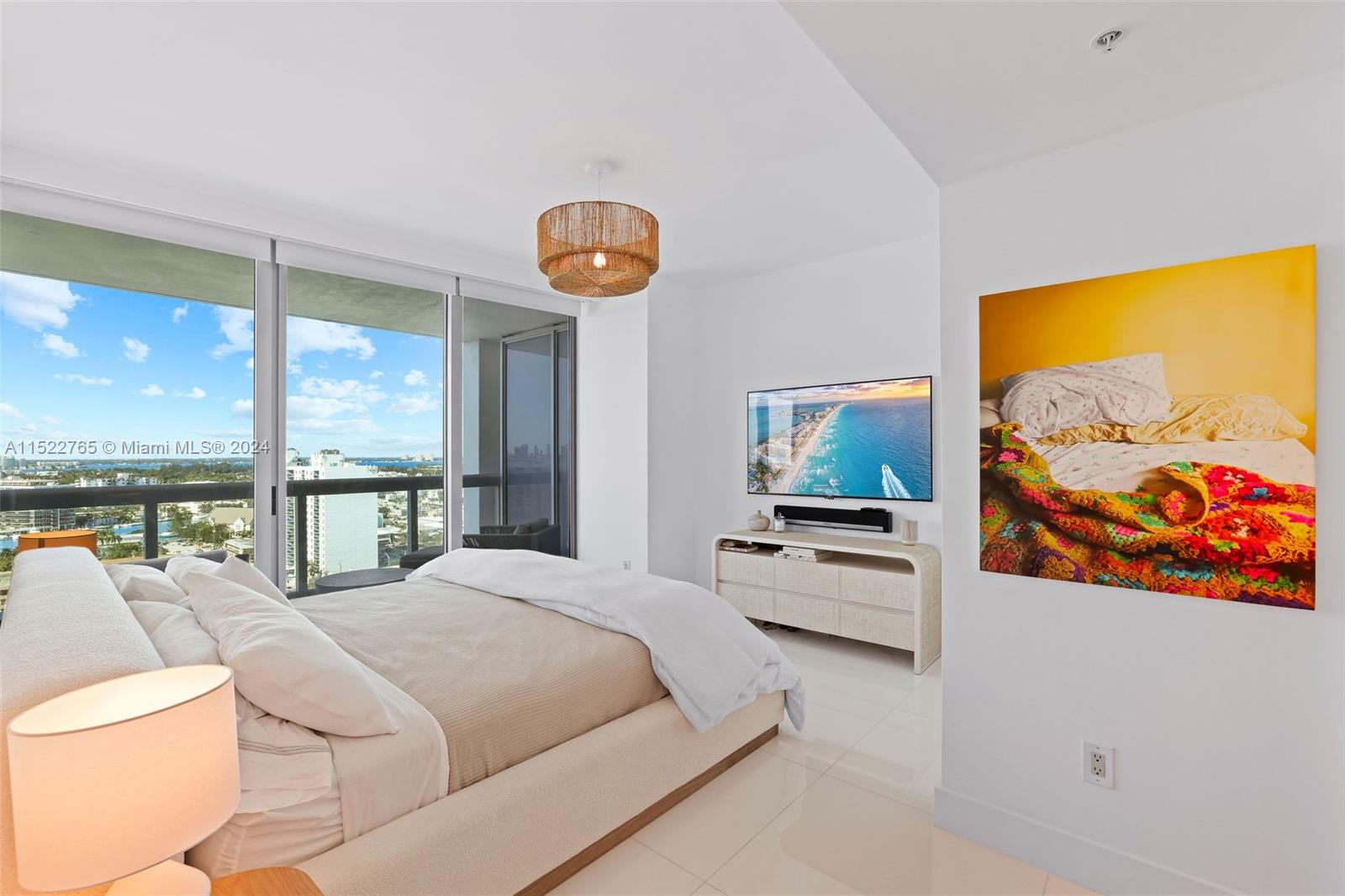 6899 Collins Ave 1810, Miami Beach, Florida 33141, 2 Bedrooms Bedrooms, ,2 BathroomsBathrooms,Residentiallease,For Rent,6899 Collins Ave 1810,A11522765