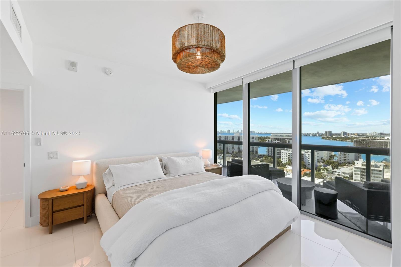 6899 Collins Ave 1810, Miami Beach, Florida 33141, 2 Bedrooms Bedrooms, ,2 BathroomsBathrooms,Residentiallease,For Rent,6899 Collins Ave 1810,A11522765