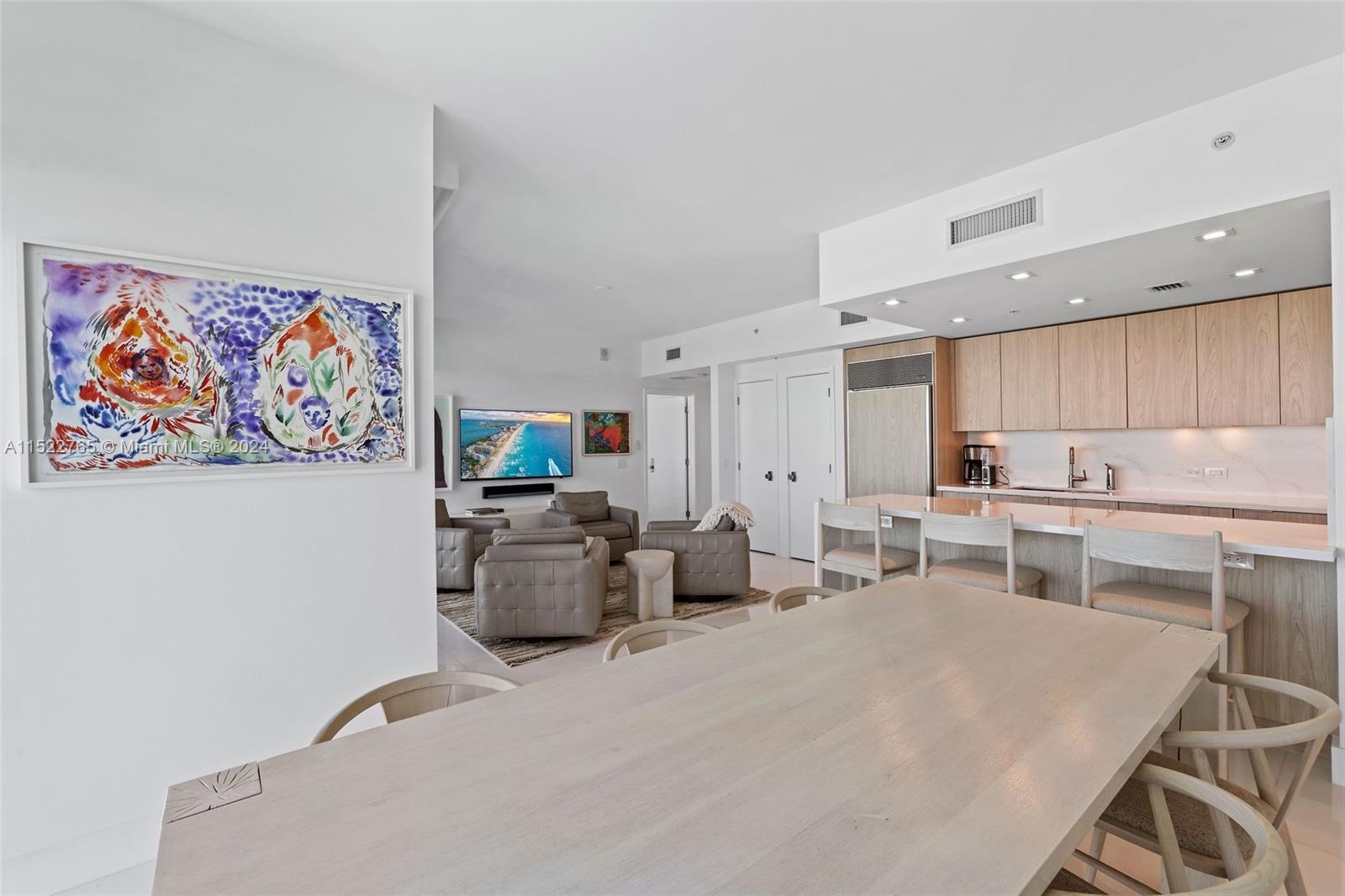 6899 Collins Ave 1810, Miami Beach, Florida 33141, 2 Bedrooms Bedrooms, ,2 BathroomsBathrooms,Residentiallease,For Rent,6899 Collins Ave 1810,A11522765