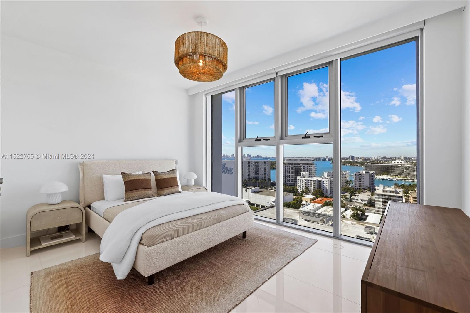 6899 Collins Ave 1810, Miami Beach, Florida 33141, 2 Bedrooms Bedrooms, ,2 BathroomsBathrooms,Residentiallease,For Rent,6899 Collins Ave 1810,A11522765