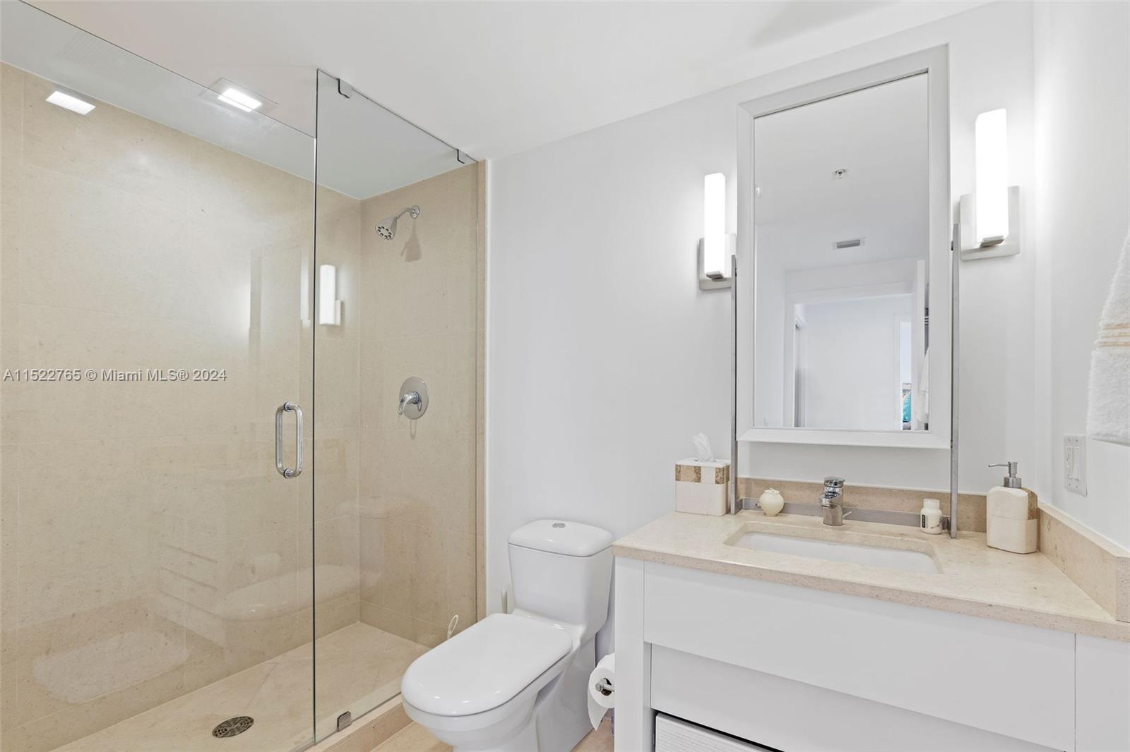 6899 Collins Ave 1810, Miami Beach, Florida 33141, 2 Bedrooms Bedrooms, ,2 BathroomsBathrooms,Residentiallease,For Rent,6899 Collins Ave 1810,A11522765