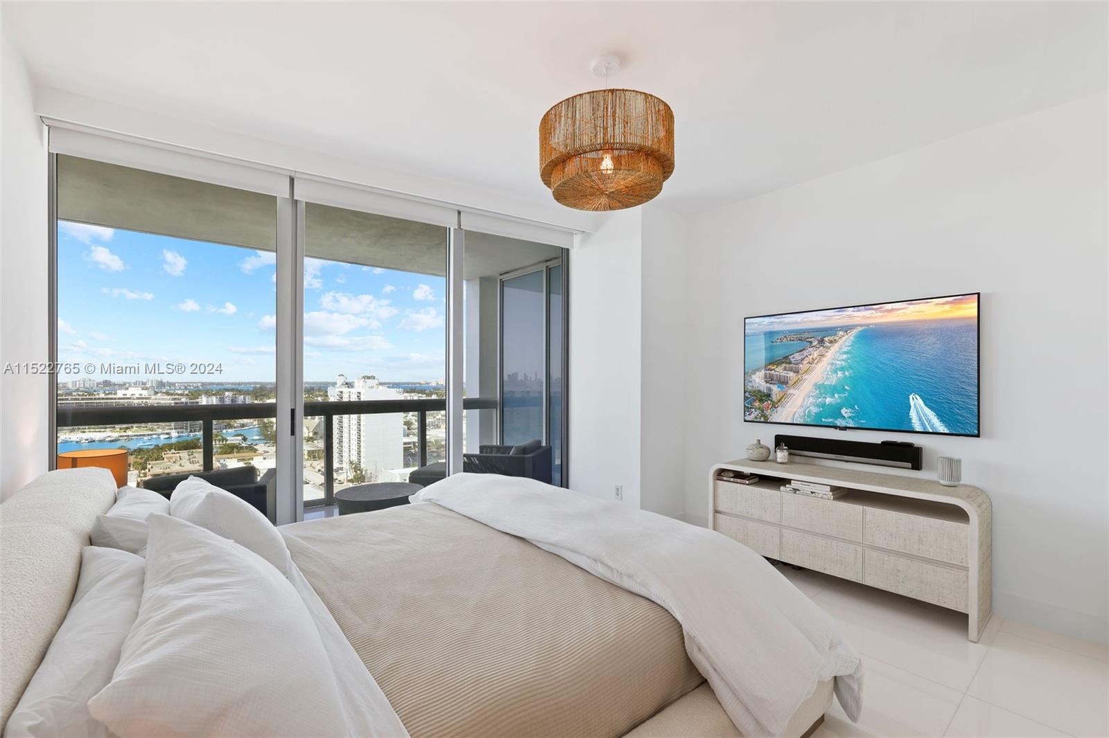 6899 Collins Ave 1810, Miami Beach, Florida 33141, 2 Bedrooms Bedrooms, ,2 BathroomsBathrooms,Residentiallease,For Rent,6899 Collins Ave 1810,A11522765