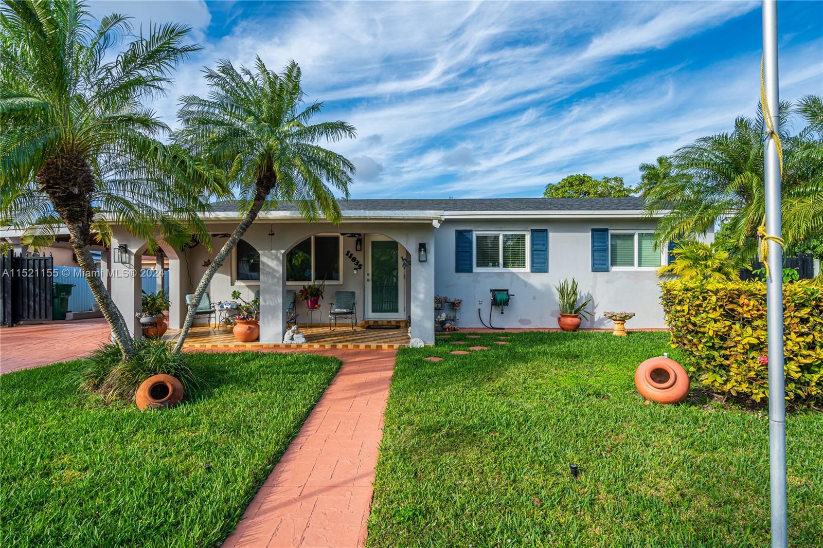 11835 SW 203rd Ter  For Sale A11521155, FL