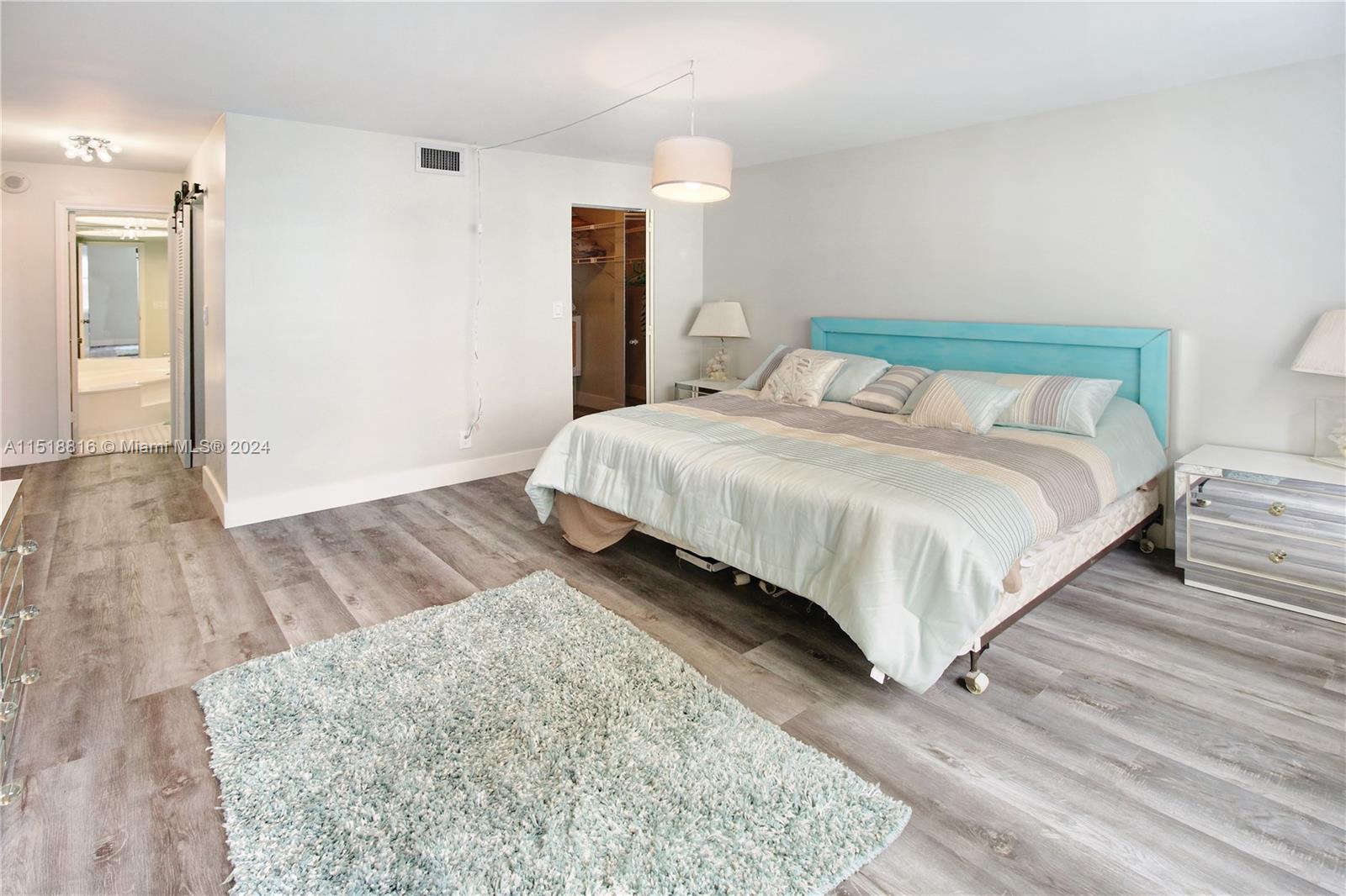 1865 S Ocean dr 6C, Hallandale Beach, Florida 33009, 1 Bedroom Bedrooms, ,2 BathroomsBathrooms,Residential,For Sale,1865 S Ocean dr 6C,A11518816