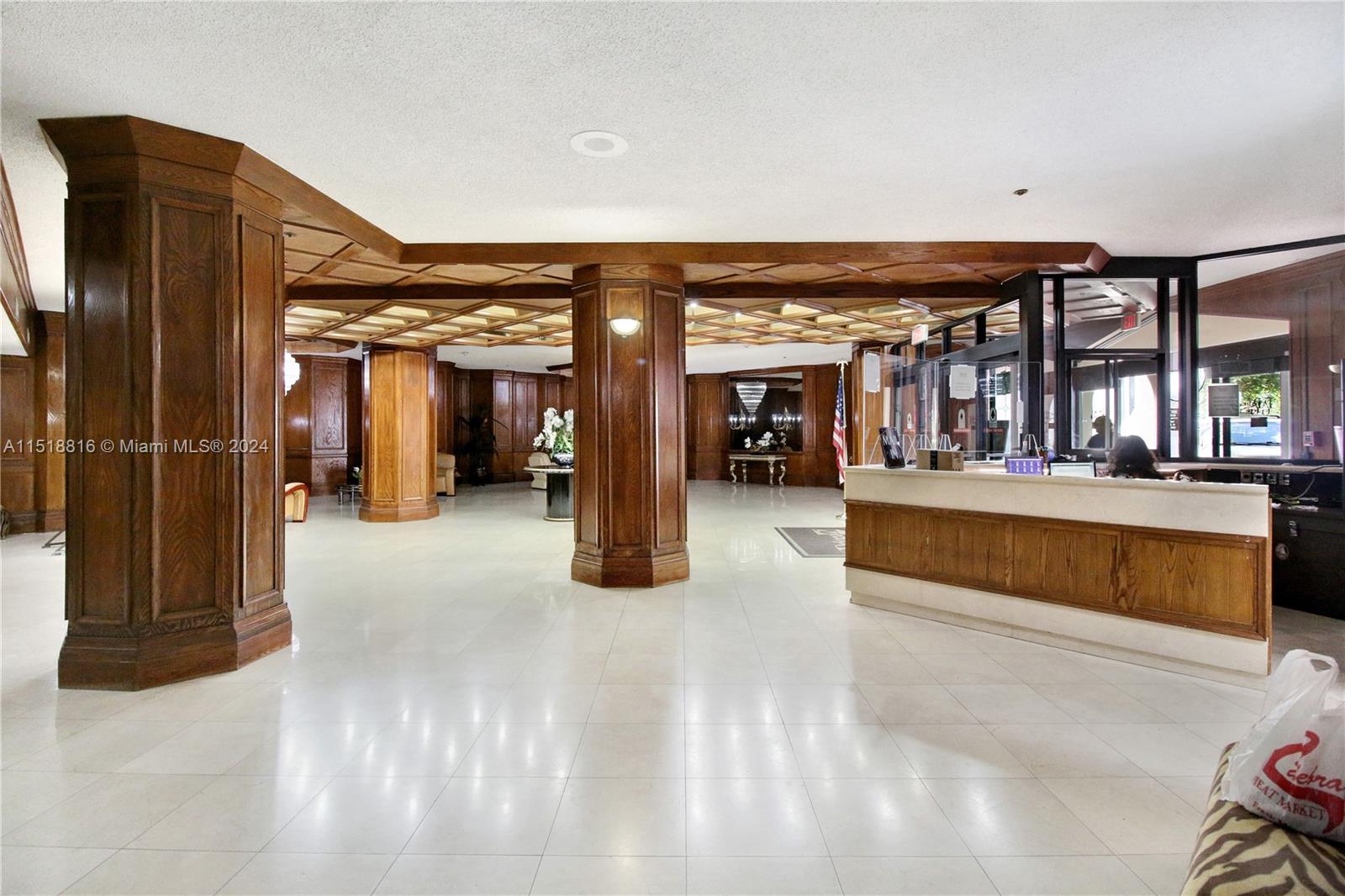 1865 S Ocean dr 6C, Hallandale Beach, Florida 33009, 1 Bedroom Bedrooms, ,2 BathroomsBathrooms,Residential,For Sale,1865 S Ocean dr 6C,A11518816