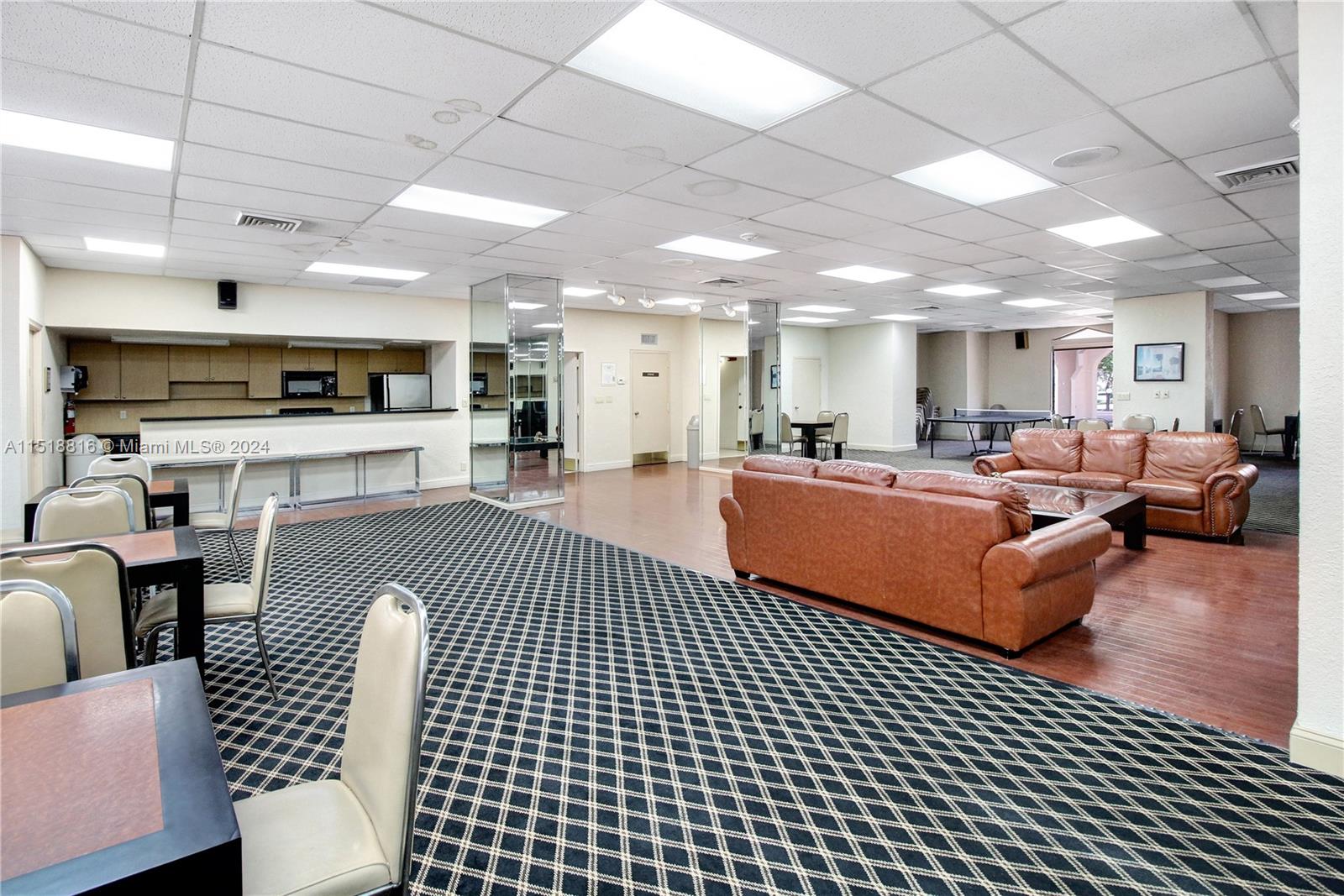 1865 S Ocean dr 6C, Hallandale Beach, Florida 33009, 1 Bedroom Bedrooms, ,2 BathroomsBathrooms,Residential,For Sale,1865 S Ocean dr 6C,A11518816