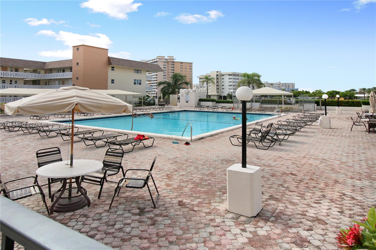 1865 S Ocean dr 6C, Hallandale Beach, Florida 33009, 1 Bedroom Bedrooms, ,2 BathroomsBathrooms,Residential,For Sale,1865 S Ocean dr 6C,A11518816