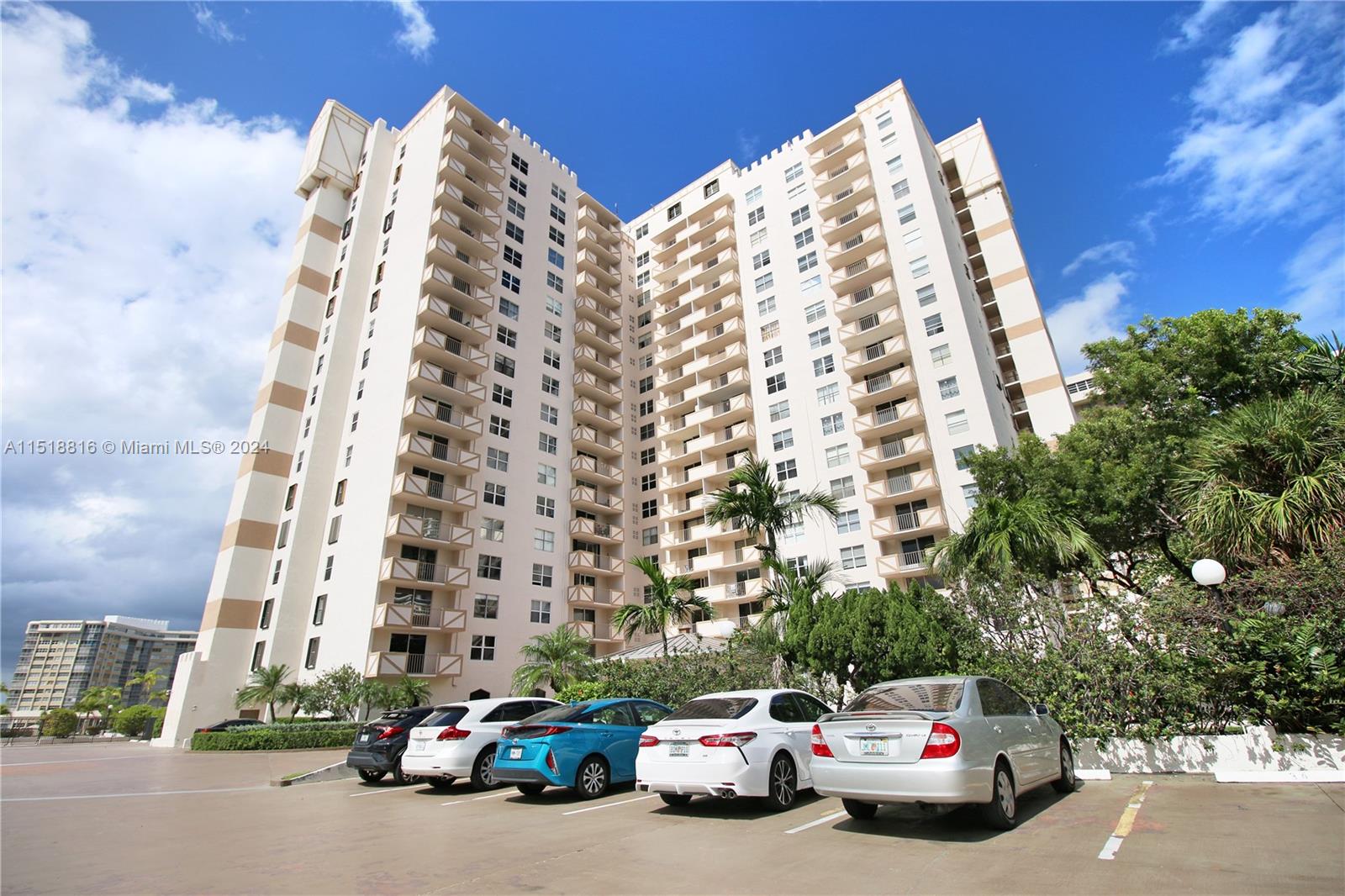 1865 S Ocean dr 6C, Hallandale Beach, Florida 33009, 1 Bedroom Bedrooms, ,2 BathroomsBathrooms,Residential,For Sale,1865 S Ocean dr 6C,A11518816