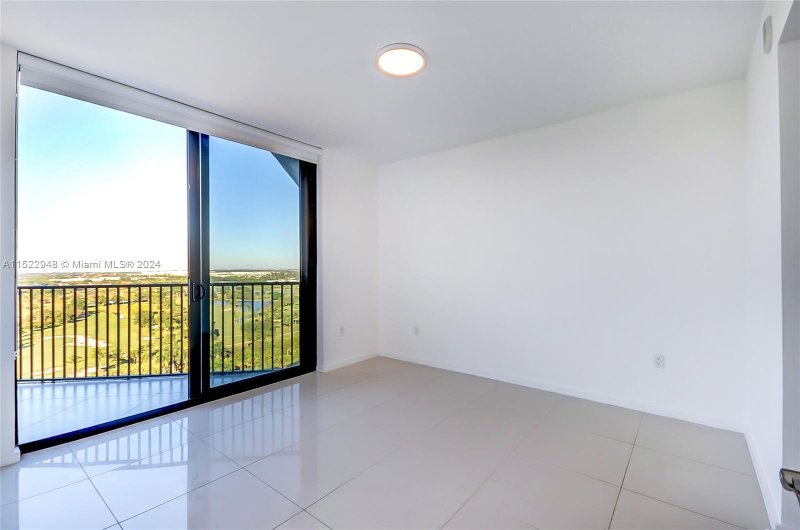 5252 NW 85th Ave 1810, Doral, Florida 33166, 2 Bedrooms Bedrooms, 3 Rooms Rooms,2 BathroomsBathrooms,Residential,For Sale,5252 NW 85th Ave 1810,A11522948