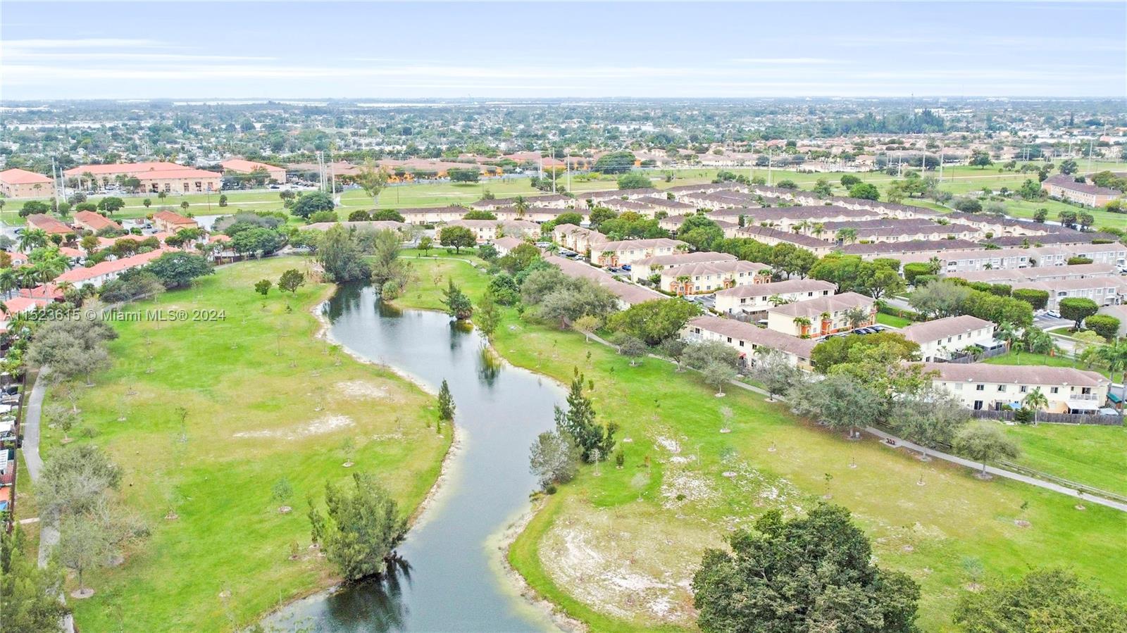 7145 NW 173rd Dr 1106, Hialeah, Florida 33015, 3 Bedrooms Bedrooms, ,2 BathroomsBathrooms,Residential,For Sale,7145 NW 173rd Dr 1106,A11523615