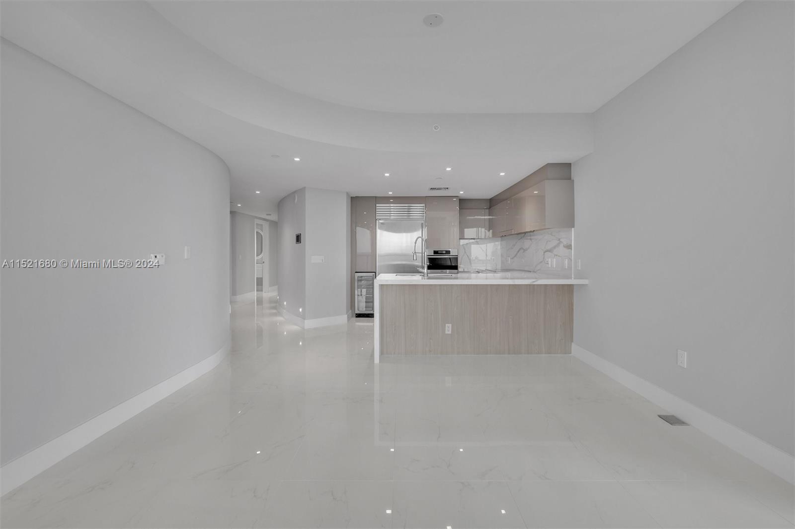 17001 Collins Ave, Sunny Isles Beach, FL, 33160 United States, 3 Bedrooms Bedrooms, ,3 BathroomsBathrooms,Residential,For Sale,Collins Ave,A11521680