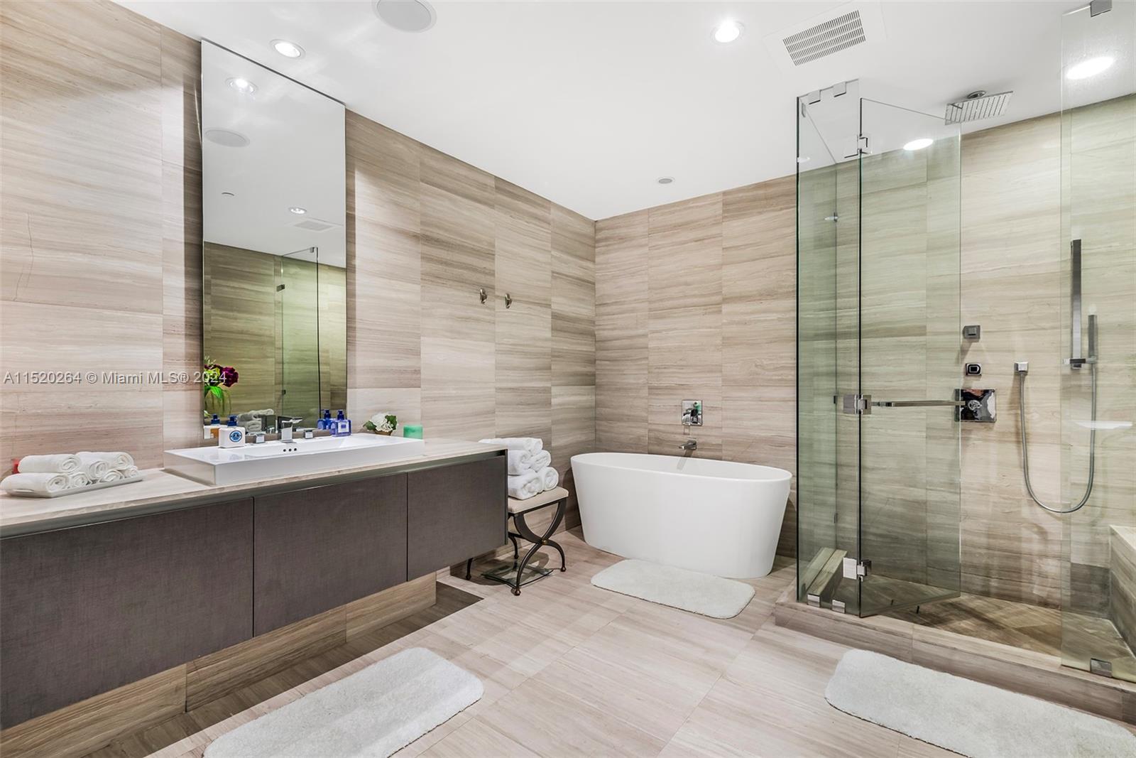 3250 NE 188th St 504, Aventura, Florida 33180, 4 Bedrooms Bedrooms, ,5 BathroomsBathrooms,Residential,For Sale,3250 NE 188th St 504,A11520264