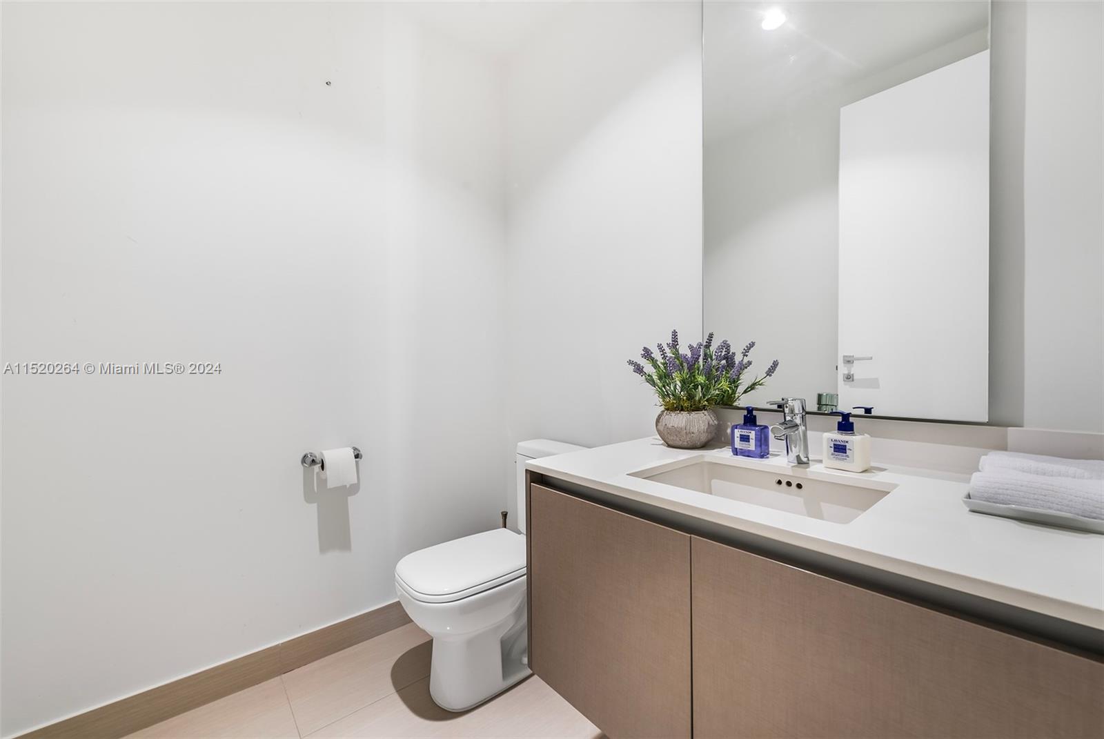 3250 NE 188th St 504, Aventura, FL 33180, 4 Bedrooms Bedrooms, ,5 BathroomsBathrooms,Residential,For Sale,188th St,A11520264