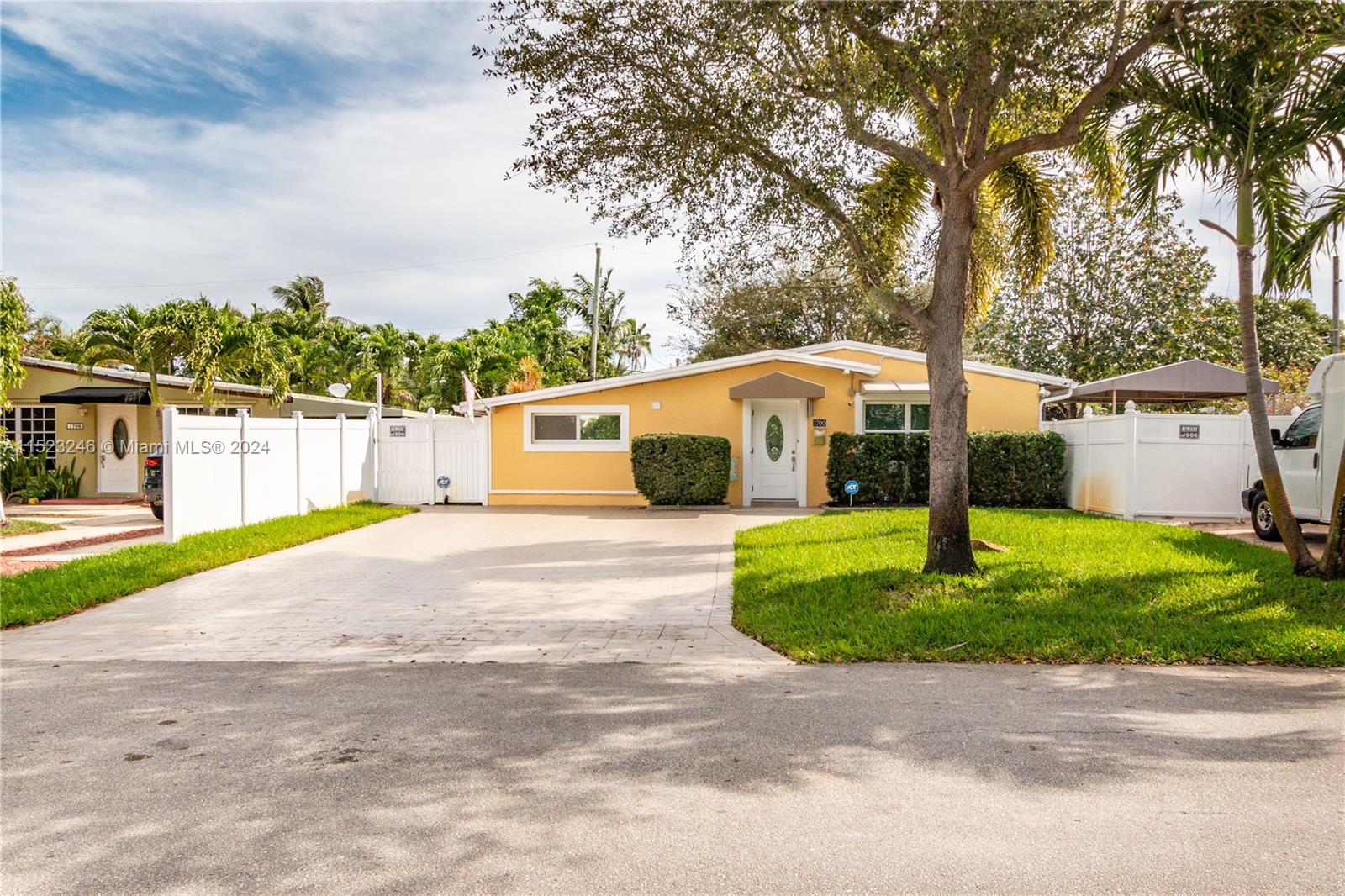 1700 NE 7th Ave  For Sale A11523246, FL