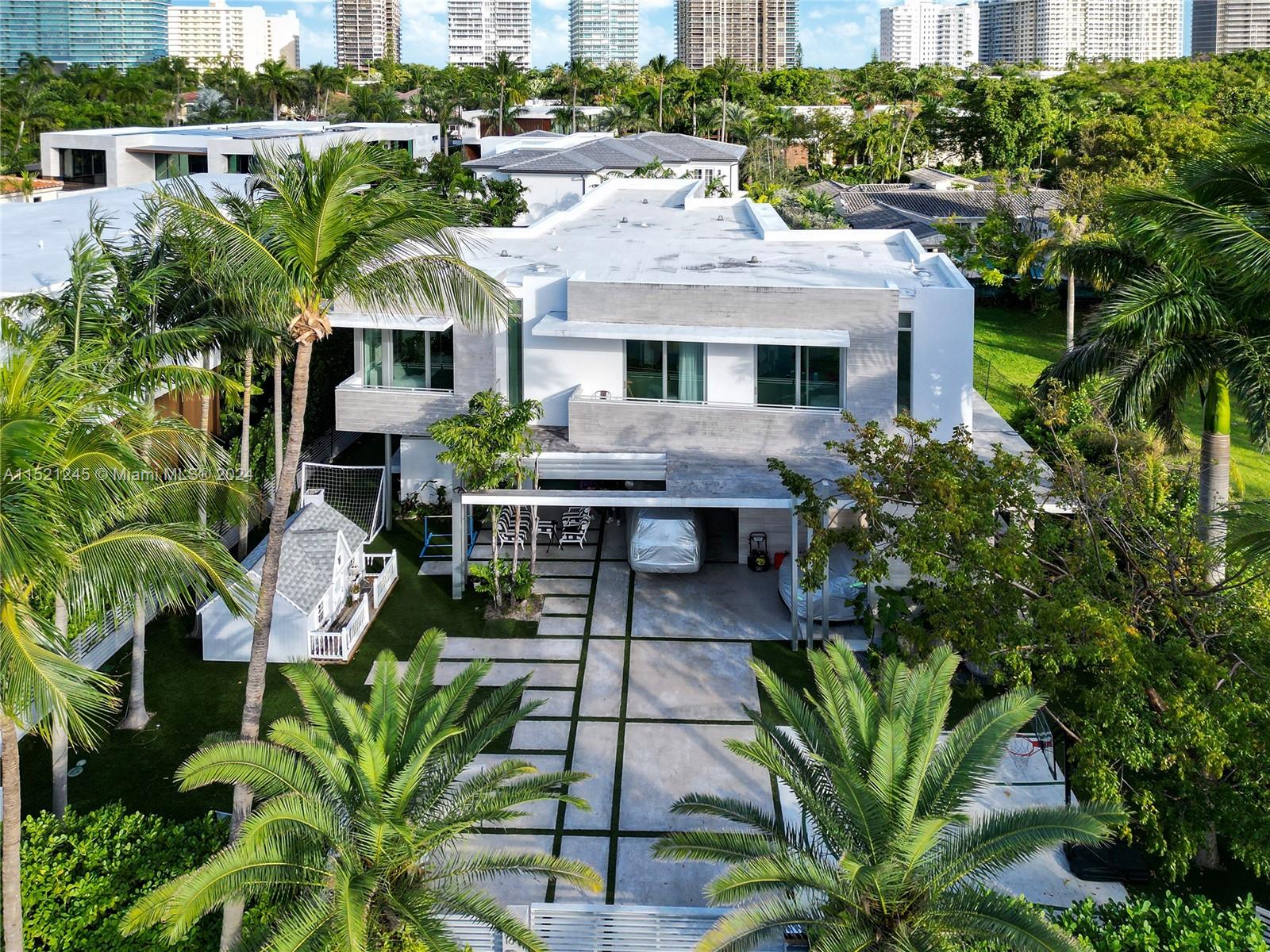 165 Bal Bay Dr, Bal Harbour, FL 33154, 6 Bedrooms Bedrooms, ,6 BathroomsBathrooms,Residential,For Sale,Bal Bay Dr,A11521245