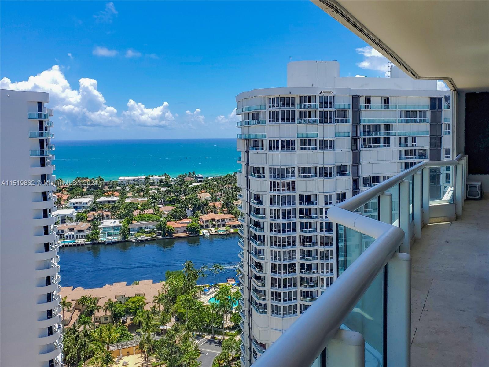 21205  Yacht Club Dr #3001 For Sale A11519862, FL