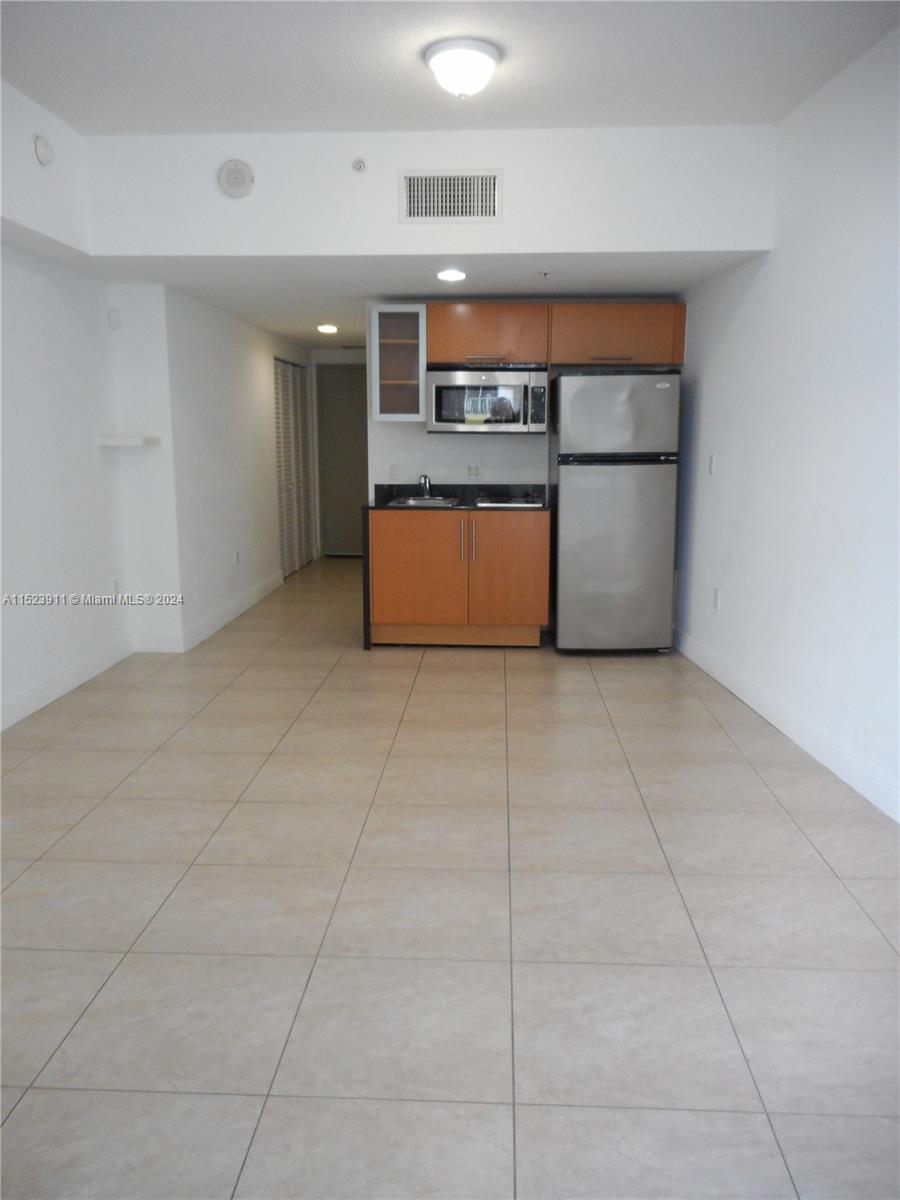 1750 N Bayshore Dr 1205, Miami, Florida 33132, ,1 BathroomBathrooms,Residential,For Sale,1750 N Bayshore Dr 1205,A11523911