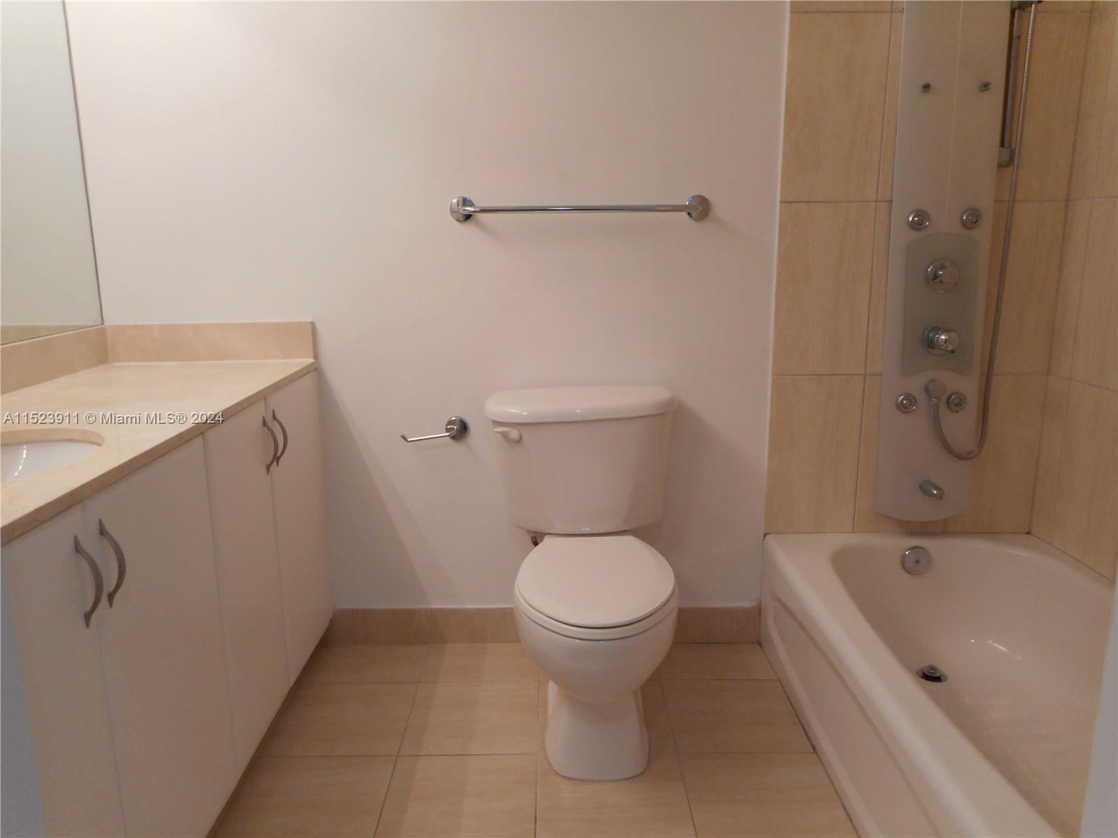 1750 N Bayshore Dr 1205, Miami, Florida 33132, ,1 BathroomBathrooms,Residential,For Sale,1750 N Bayshore Dr 1205,A11523911