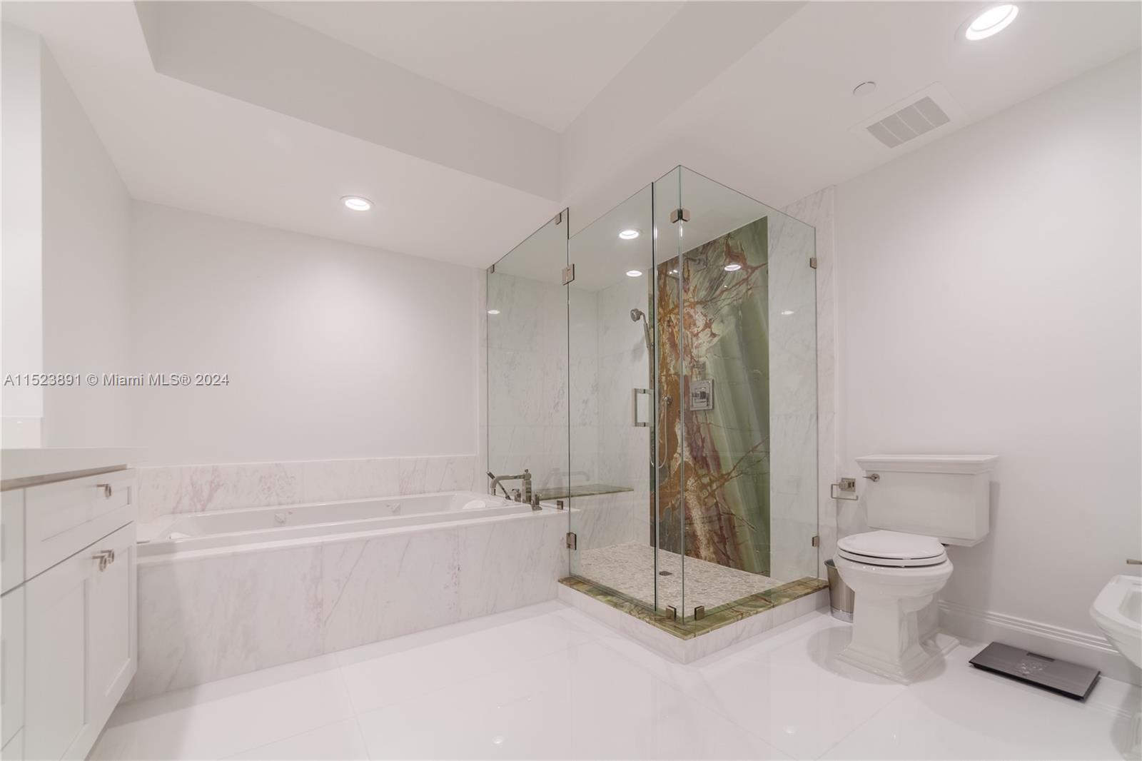 1830 S Ocean Dr 2601, Hallandale Beach, Florida 33009, 3 Bedrooms Bedrooms, ,3 BathroomsBathrooms,Residentiallease,For Rent,1830 S Ocean Dr 2601,A11523891