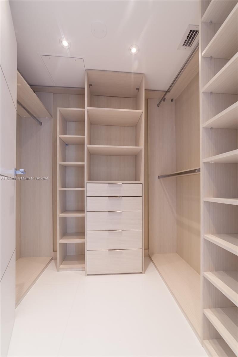 1830 S Ocean Dr 2601, Hallandale Beach, Florida 33009, 3 Bedrooms Bedrooms, ,3 BathroomsBathrooms,Residentiallease,For Rent,1830 S Ocean Dr 2601,A11523891