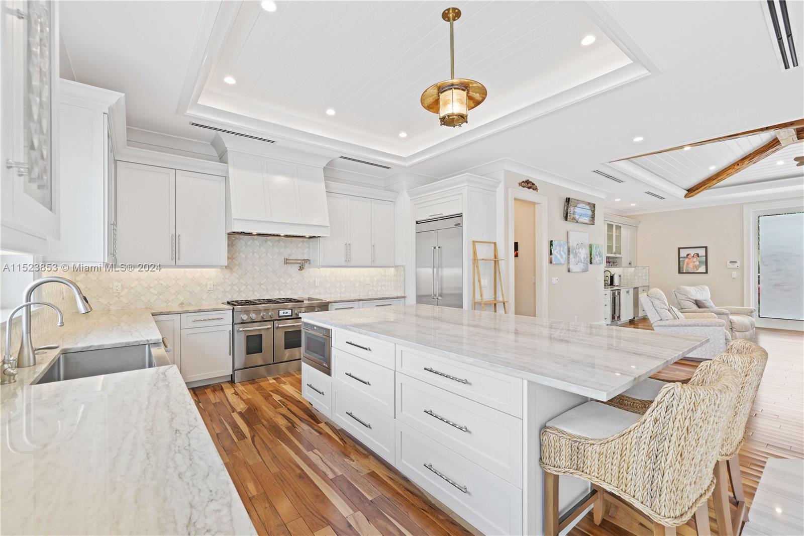 2333 24th St, Lighthouse Point, FL, 33064 United States, 3 Bedrooms Bedrooms, ,4 BathroomsBathrooms,Residential,For Sale,24th St,A11523853