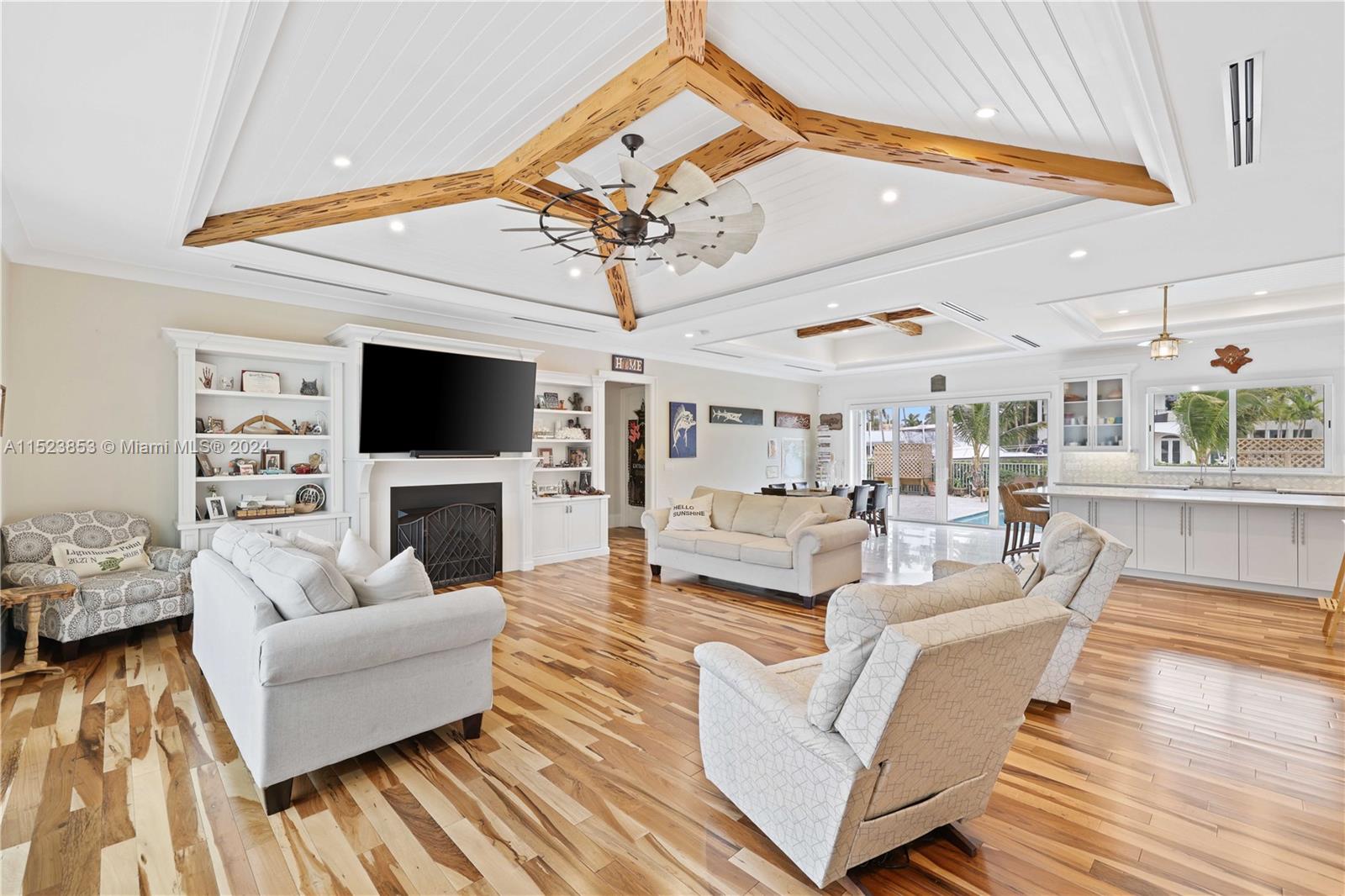 2333 24th St, Lighthouse Point, FL, 33064 United States, 3 Bedrooms Bedrooms, ,4 BathroomsBathrooms,Residential,For Sale,24th St,A11523853