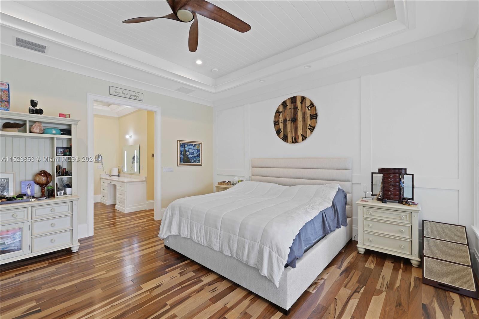 2333 24th St, Lighthouse Point, FL, 33064 United States, 3 Bedrooms Bedrooms, ,4 BathroomsBathrooms,Residential,For Sale,24th St,A11523853