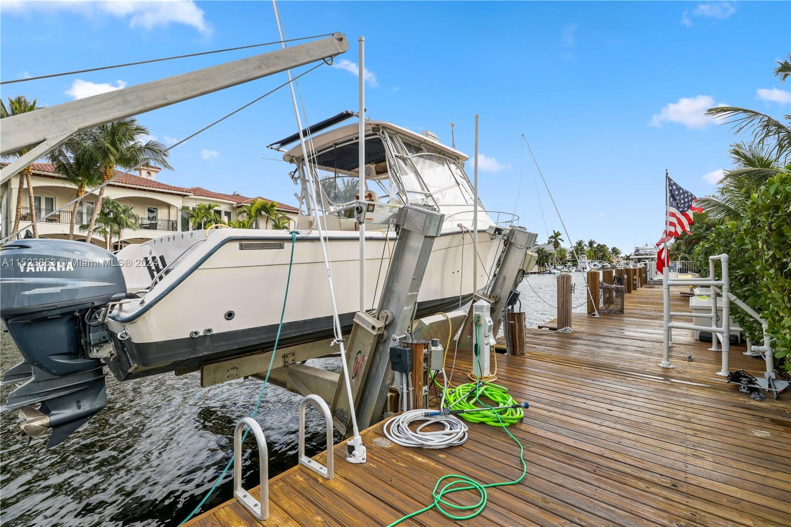 2333 24th St, Lighthouse Point, FL, 33064 United States, 3 Bedrooms Bedrooms, ,4 BathroomsBathrooms,Residential,For Sale,24th St,A11523853