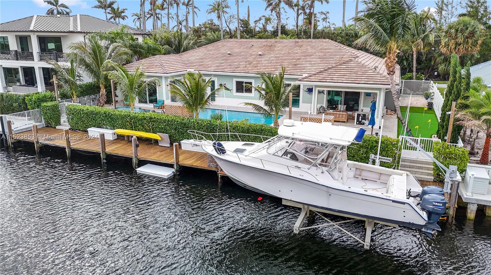 2333 24th St, Lighthouse Point, FL, 33064 United States, 3 Bedrooms Bedrooms, ,4 BathroomsBathrooms,Residential,For Sale,24th St,A11523853