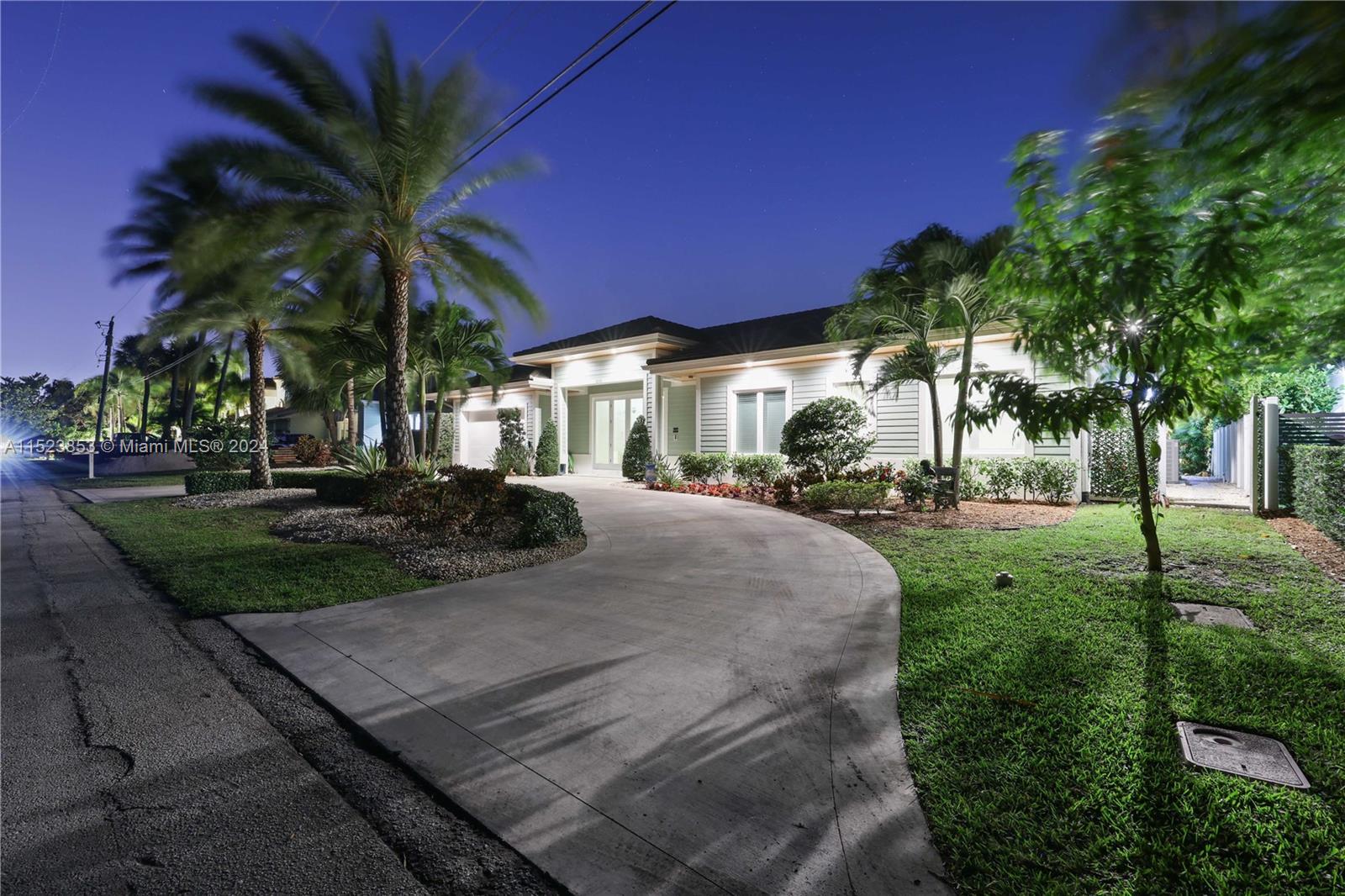 2333 24th St, Lighthouse Point, FL, 33064 United States, 3 Bedrooms Bedrooms, ,4 BathroomsBathrooms,Residential,For Sale,24th St,A11523853