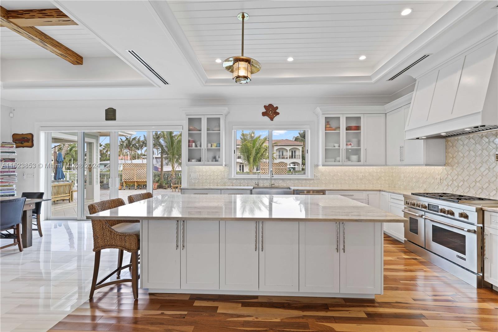 2333 24th St, Lighthouse Point, FL, 33064 United States, 3 Bedrooms Bedrooms, ,4 BathroomsBathrooms,Residential,For Sale,24th St,A11523853