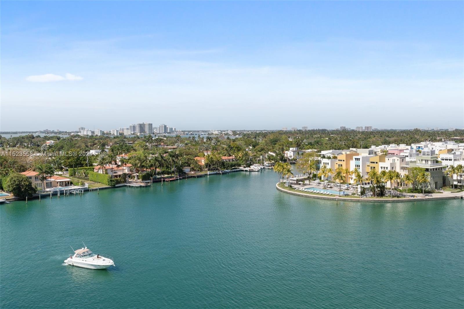 5838 Collins Ave 9E, Miami Beach, Florida 33140, 1 Bedroom Bedrooms, ,1 BathroomBathrooms,Residential,For Sale,5838 Collins Ave 9E,A11523558