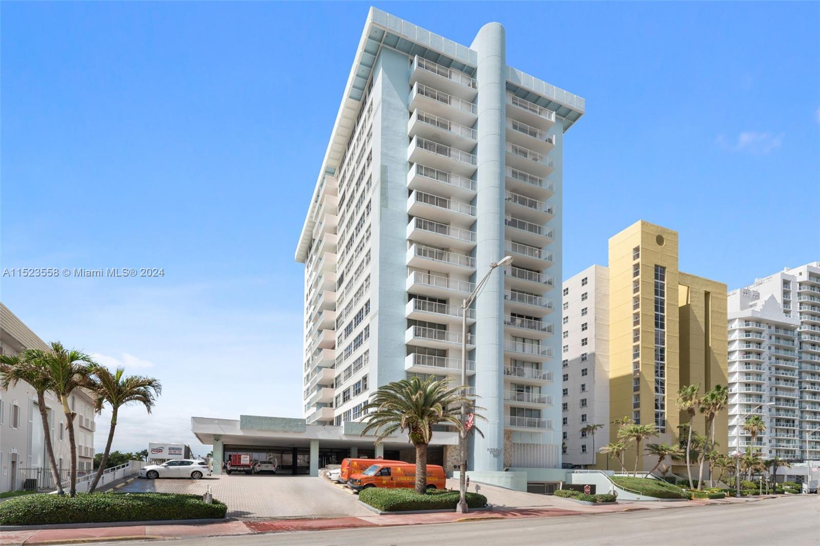 5838 Collins Ave 9E, Miami Beach, Florida 33140, 1 Bedroom Bedrooms, ,1 BathroomBathrooms,Residential,For Sale,5838 Collins Ave 9E,A11523558