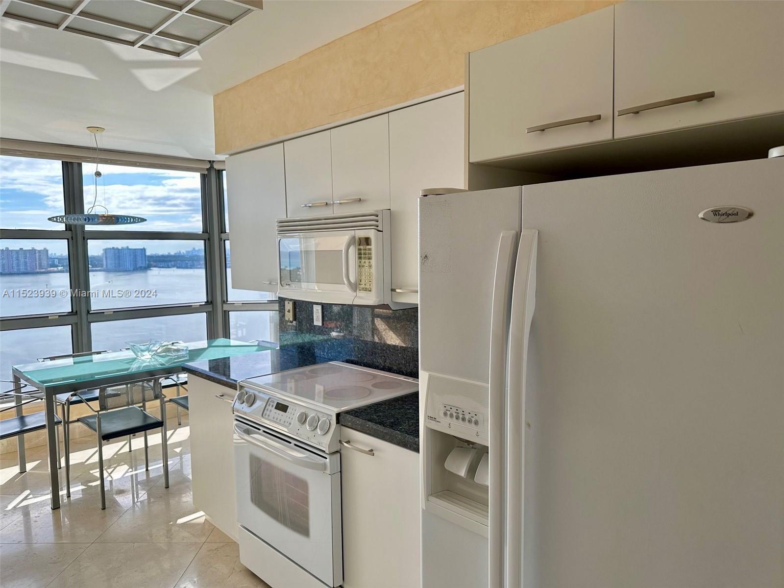 19195 NE 36th Ct 1901, Aventura, Florida 33180, 2 Bedrooms Bedrooms, ,2 BathroomsBathrooms,Residential,For Sale,19195 NE 36th Ct 1901,A11523939