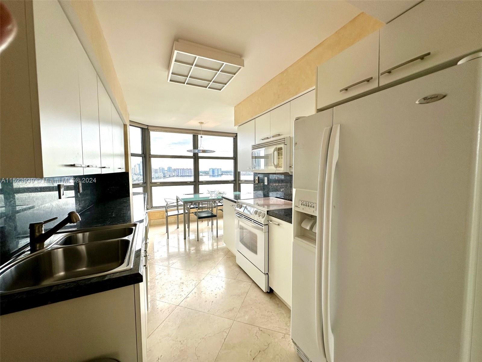 19195 NE 36th Ct 1901, Aventura, Florida 33180, 2 Bedrooms Bedrooms, ,2 BathroomsBathrooms,Residential,For Sale,19195 NE 36th Ct 1901,A11523939