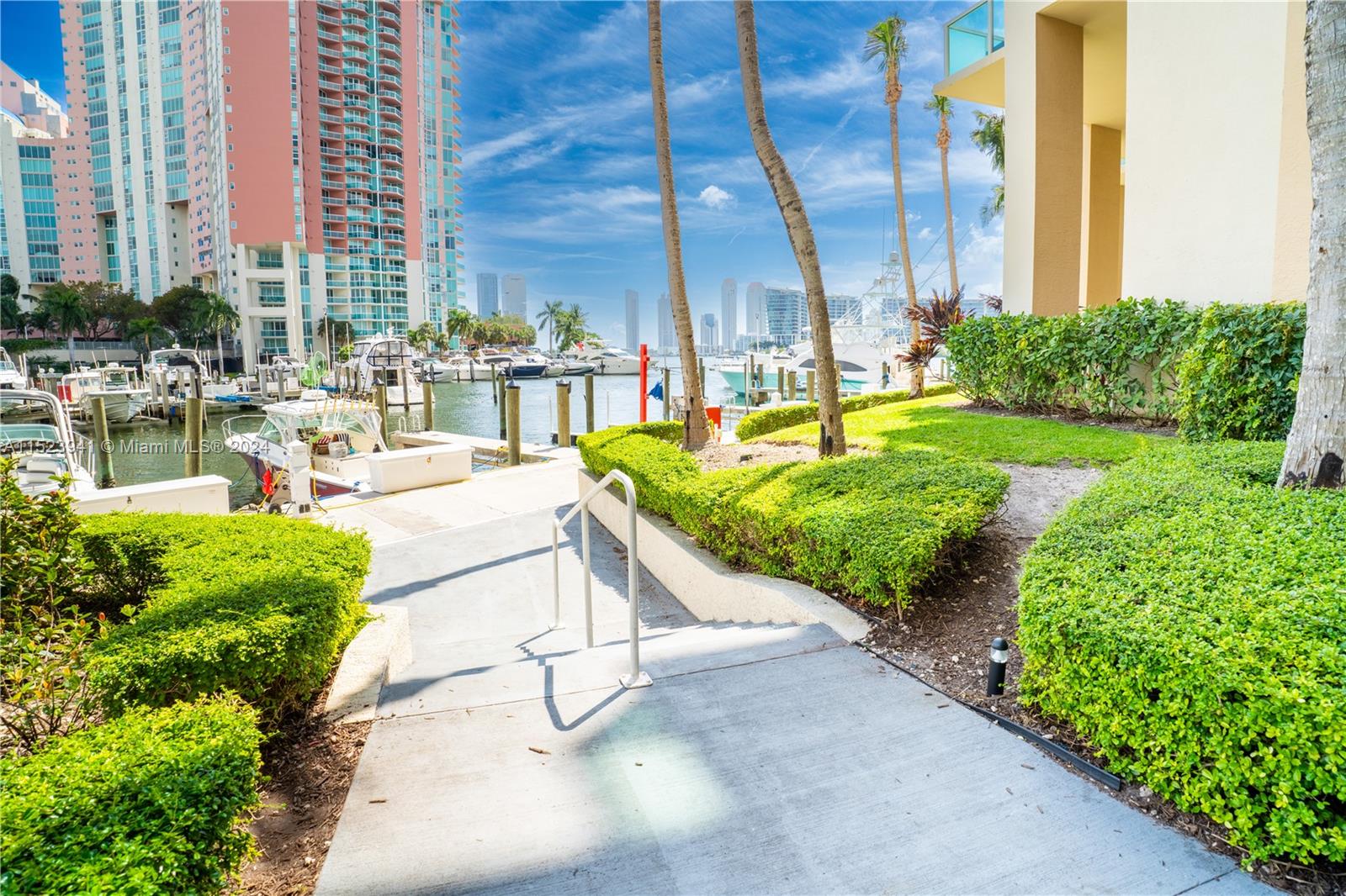 3340 190th St, Aventura, FL, 33180 United States, 2 Bedrooms Bedrooms, ,3 BathroomsBathrooms,Residential,For Sale,190th St,A11523941