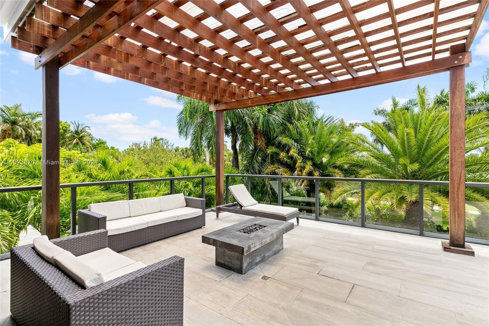 3300 Chase Ave, Miami Beach, FL, 33140 United States, 5 Bedrooms Bedrooms, ,5 BathroomsBathrooms,Residential,For Sale,Chase Ave,A11523870