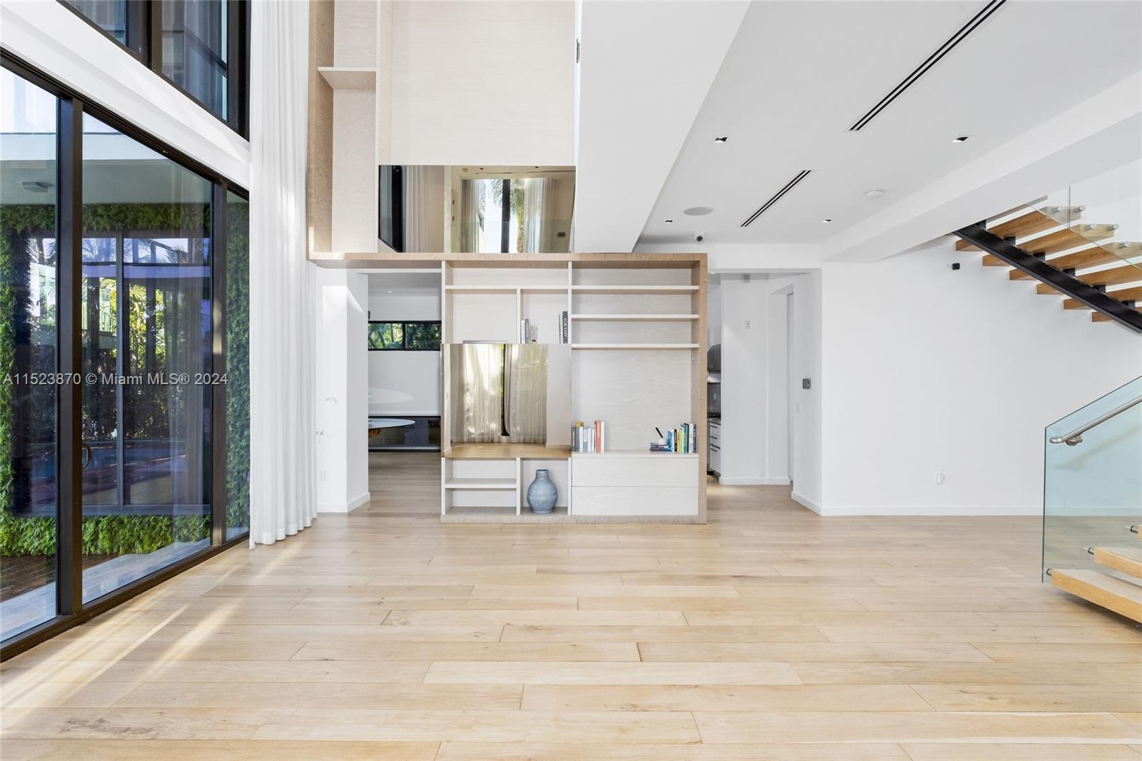 3300 Chase Ave, Miami Beach, FL, 33140 United States, 5 Bedrooms Bedrooms, ,5 BathroomsBathrooms,Residential,For Sale,Chase Ave,A11523870