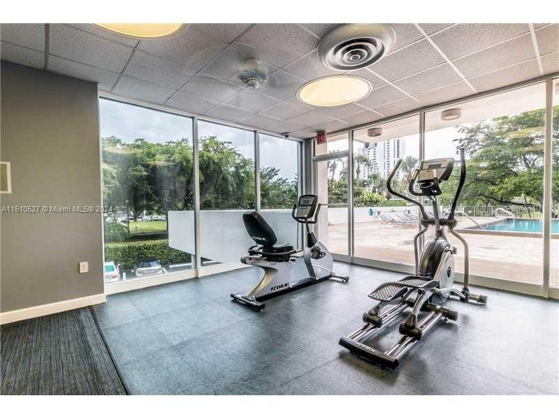 3375 N Country Club Dr 203, Aventura, Florida 33180, 1 Bedroom Bedrooms, ,1 BathroomBathrooms,Residentiallease,For Rent,3375 N Country Club Dr 203,A11510527