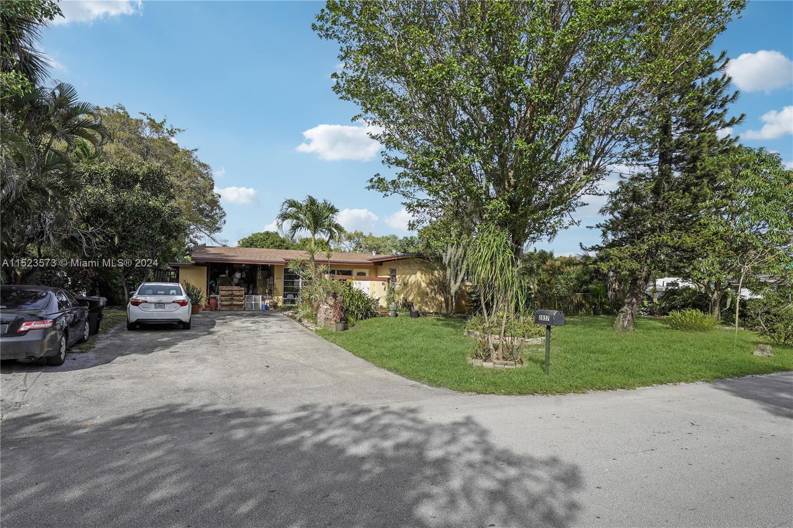 2857 13th Ct, Fort Lauderdale, FL, 33312 United States, 4 Bedrooms Bedrooms, ,2 BathroomsBathrooms,Residential,For Sale,13th Ct,A11523573
