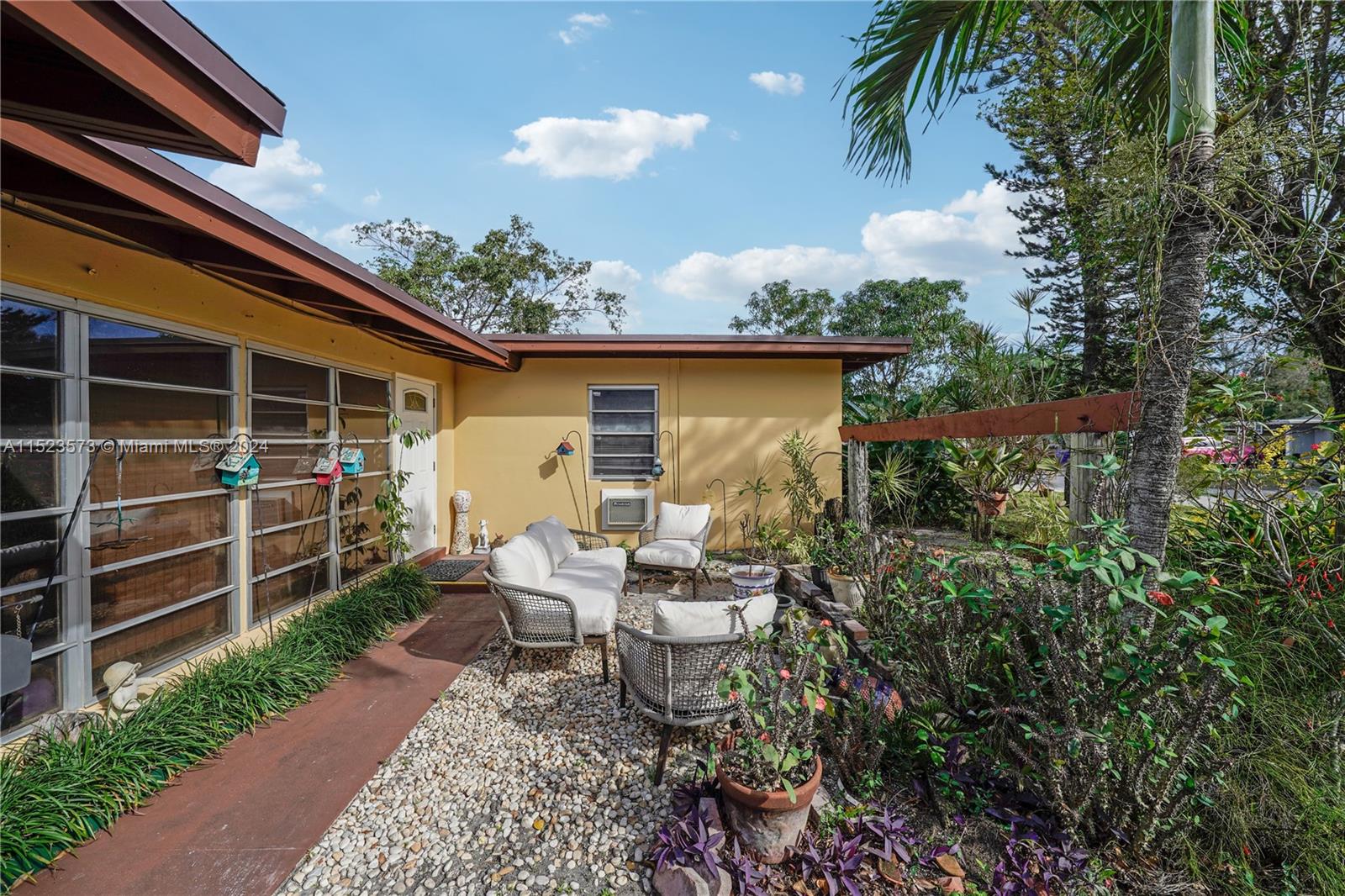 2857 13th Ct, Fort Lauderdale, FL, 33312 United States, 4 Bedrooms Bedrooms, ,2 BathroomsBathrooms,Residential,For Sale,13th Ct,A11523573