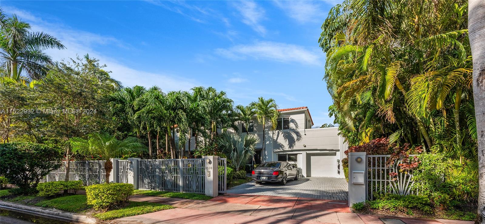 2550 Flamingo Dr, Miami Beach, Florida 33140, 4 Bedrooms Bedrooms, ,4 BathroomsBathrooms,Residential,For Sale,2550 Flamingo Dr,A11522932